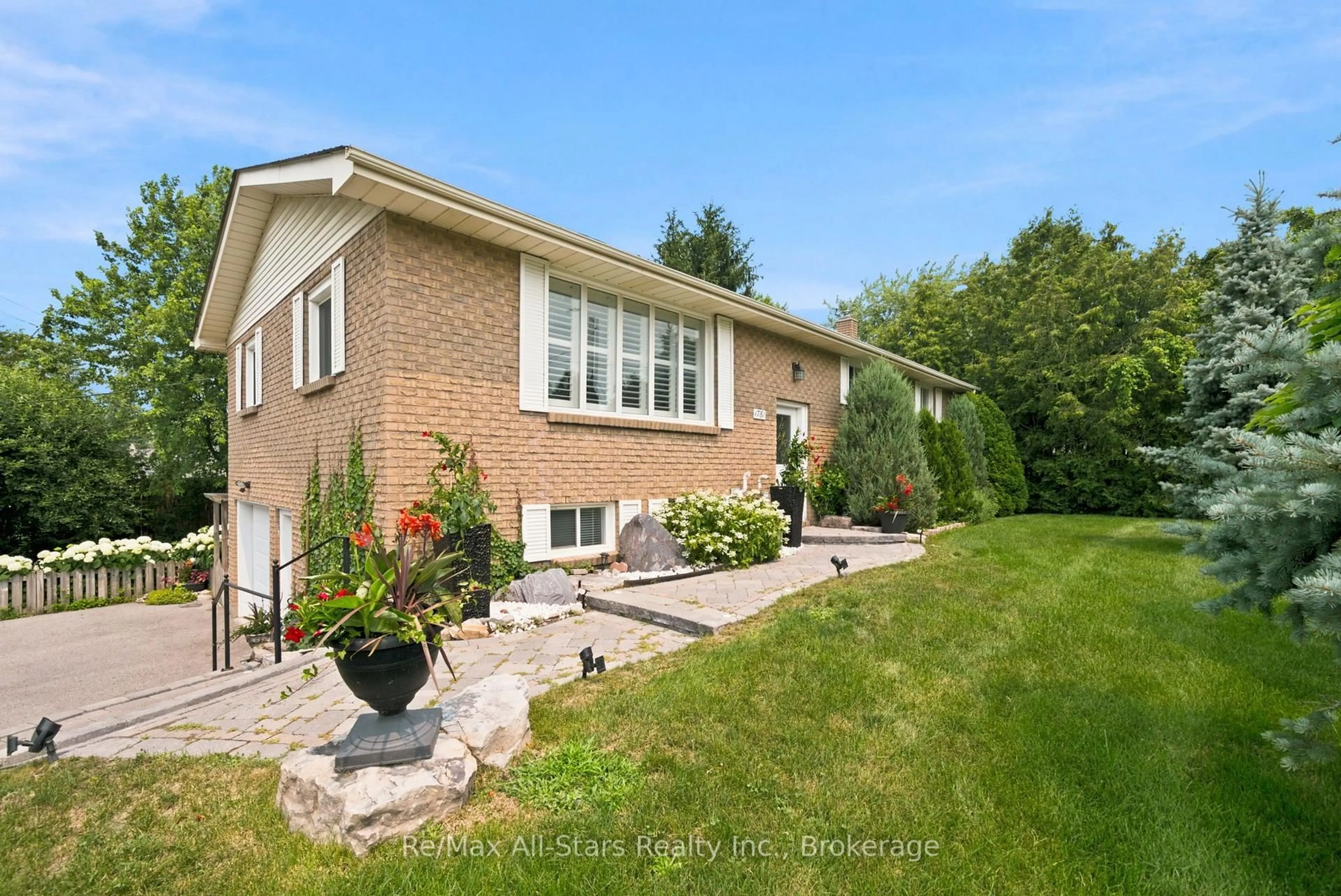 Home with brick exterior material, water/lake/river/ocean view for 1781 Scugog St, Scugog Ontario L9L 1J6