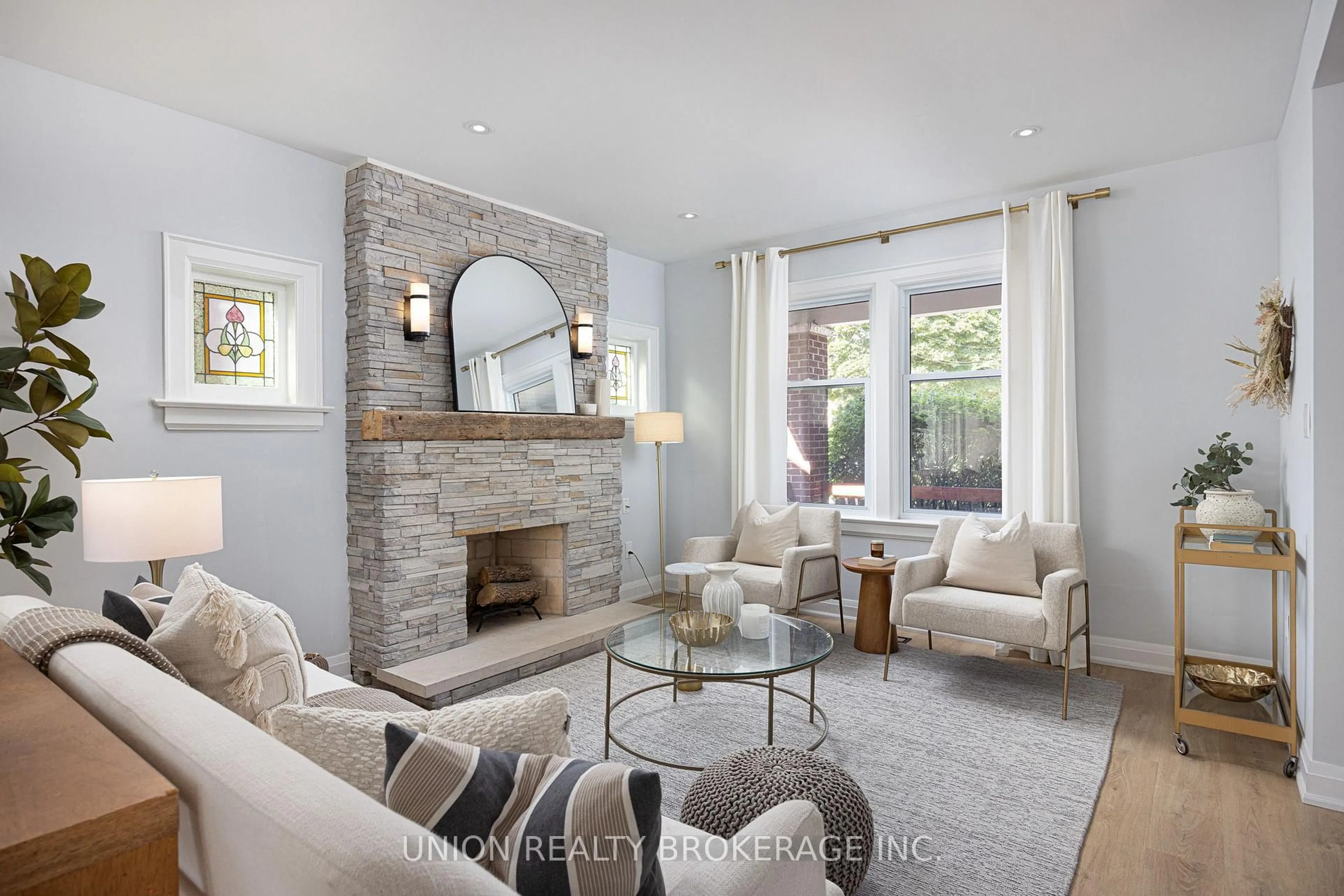 Living room with furniture, unknown for 65 Harding Blvd, Toronto Ontario M1N 3C8