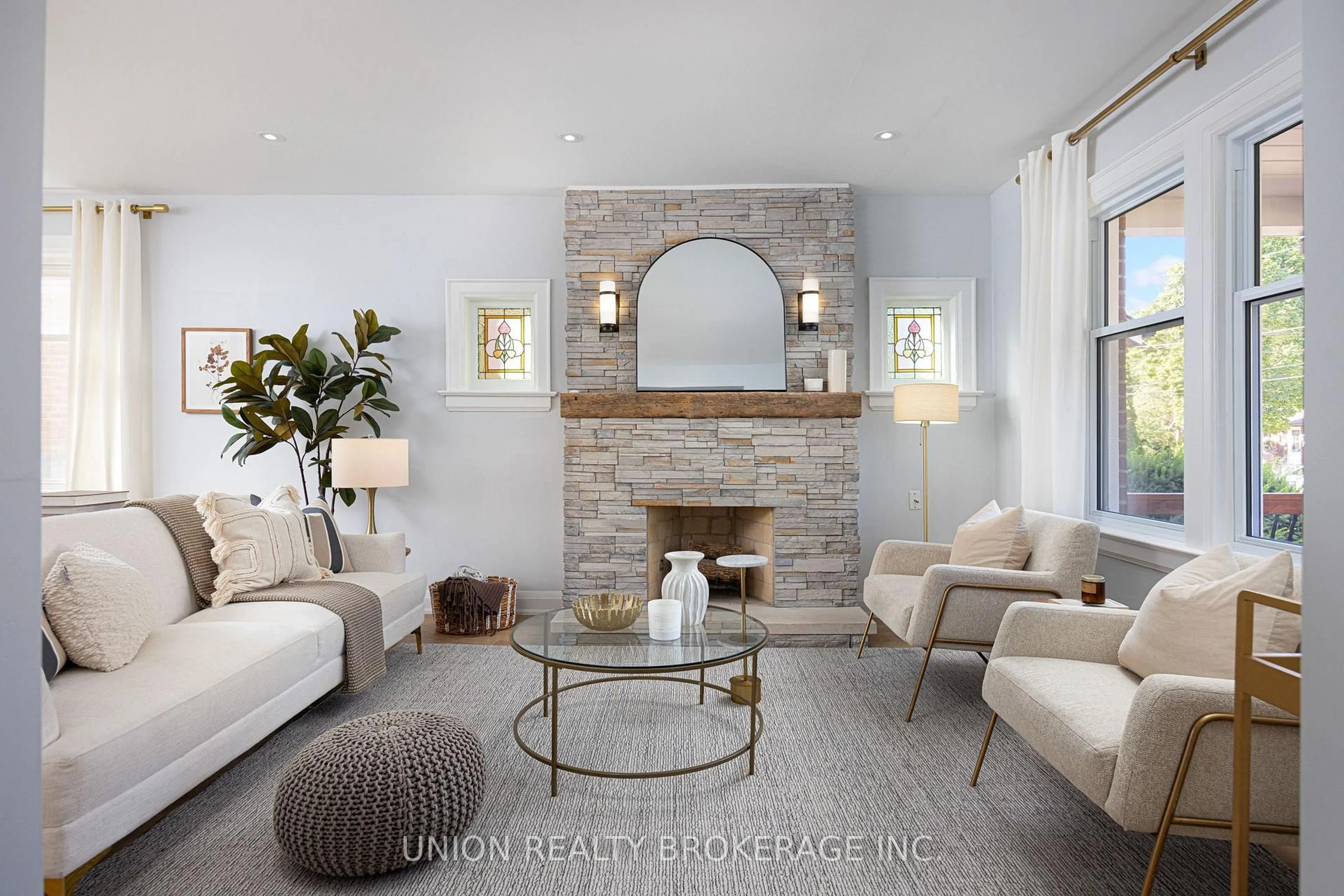 Living room with furniture, unknown for 65 Harding Blvd, Toronto Ontario M1N 3C8