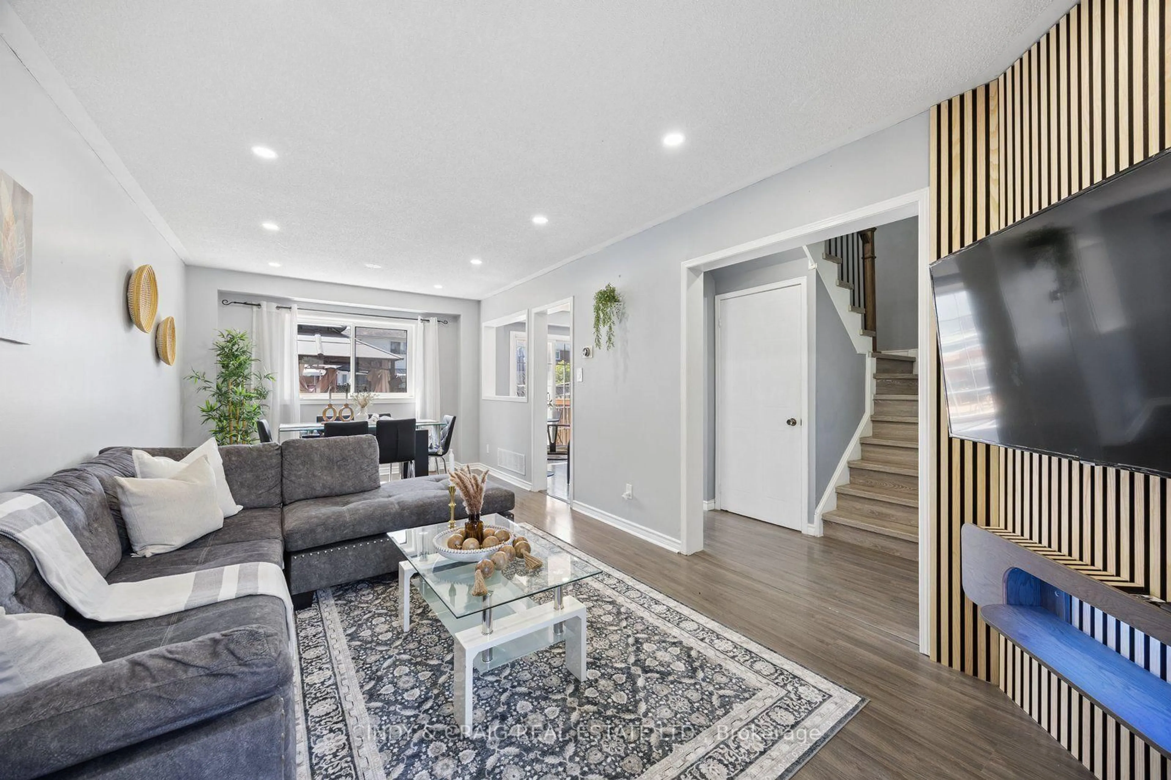 Living room with furniture, unknown for 25 John Walter Cres, Clarington Ontario L1E 2W6