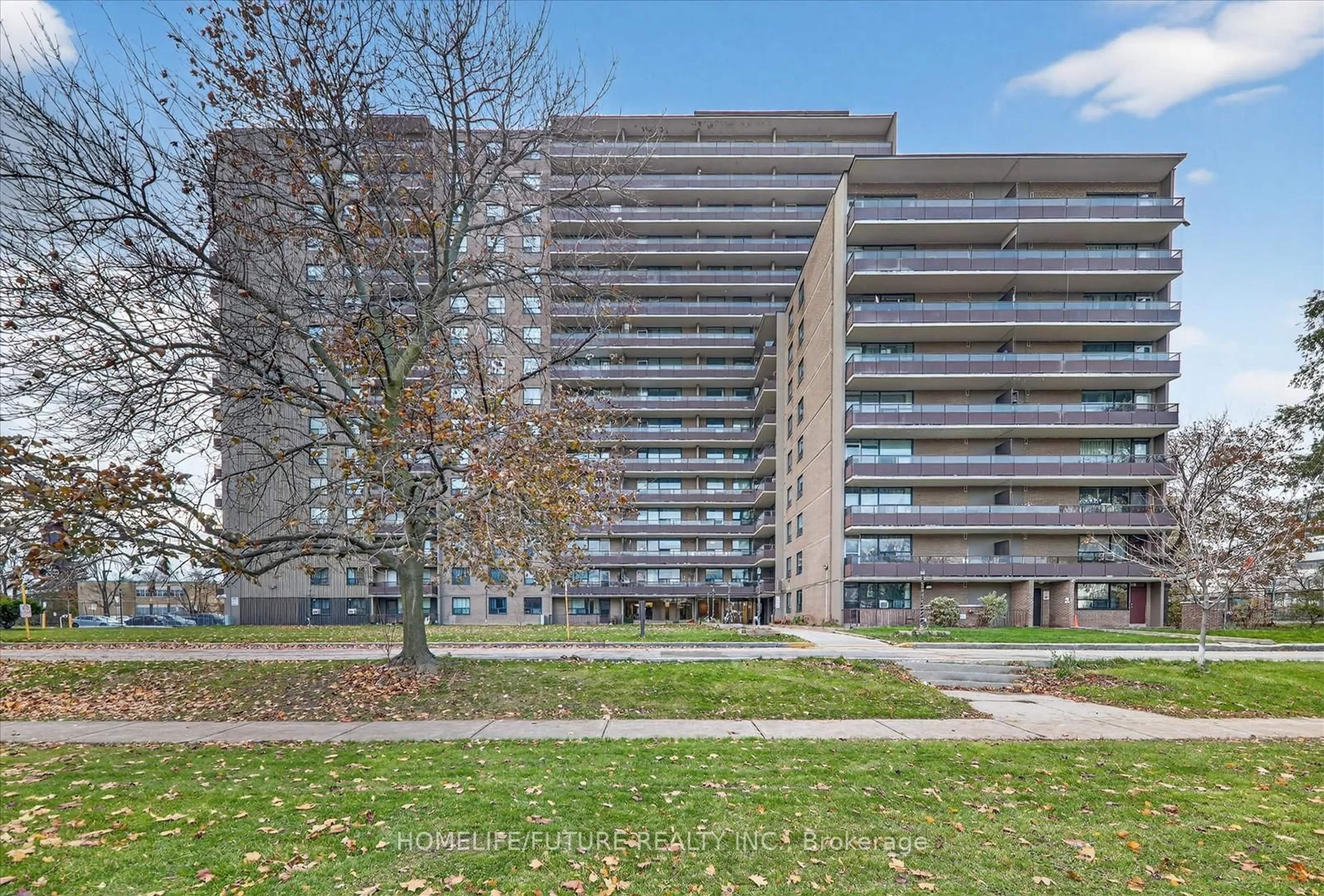 Unknown for 180 Markham Rd #705, Toronto Ontario M1M 2Z9