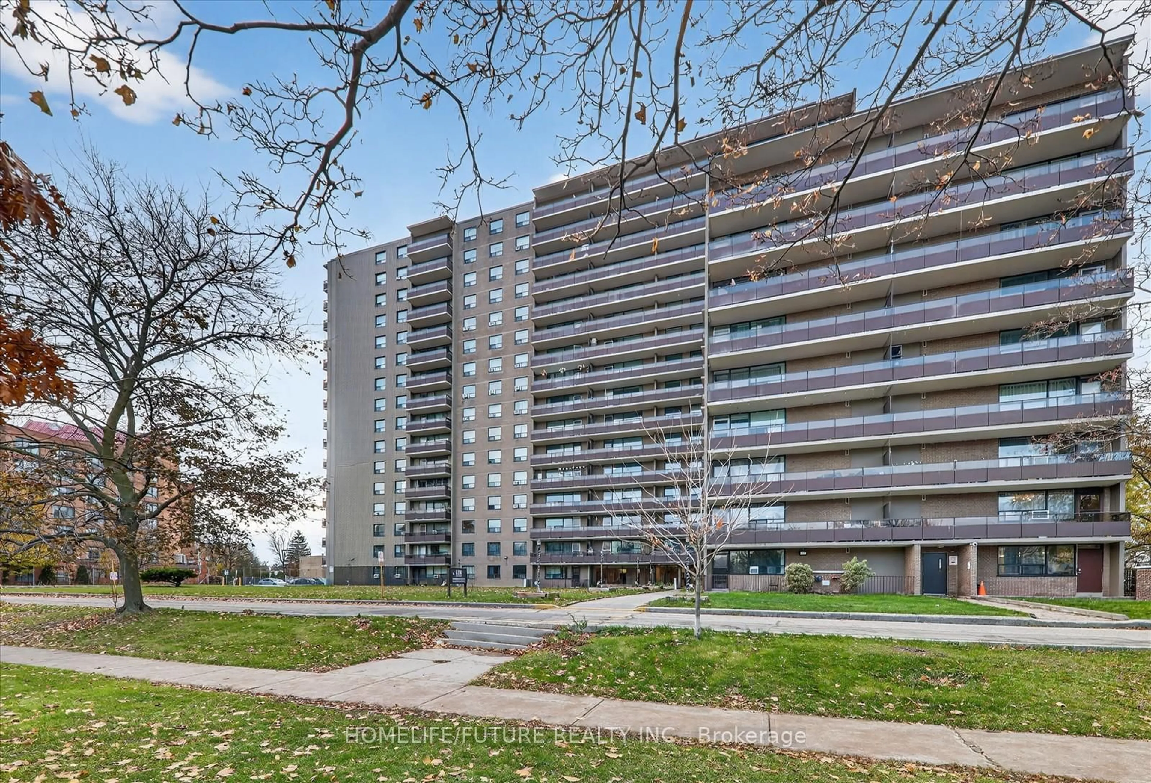 Unknown for 180 Markham Rd #705, Toronto Ontario M1M 2Z9
