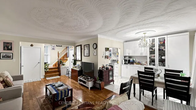 529A Birchmount Rd, Toronto 2