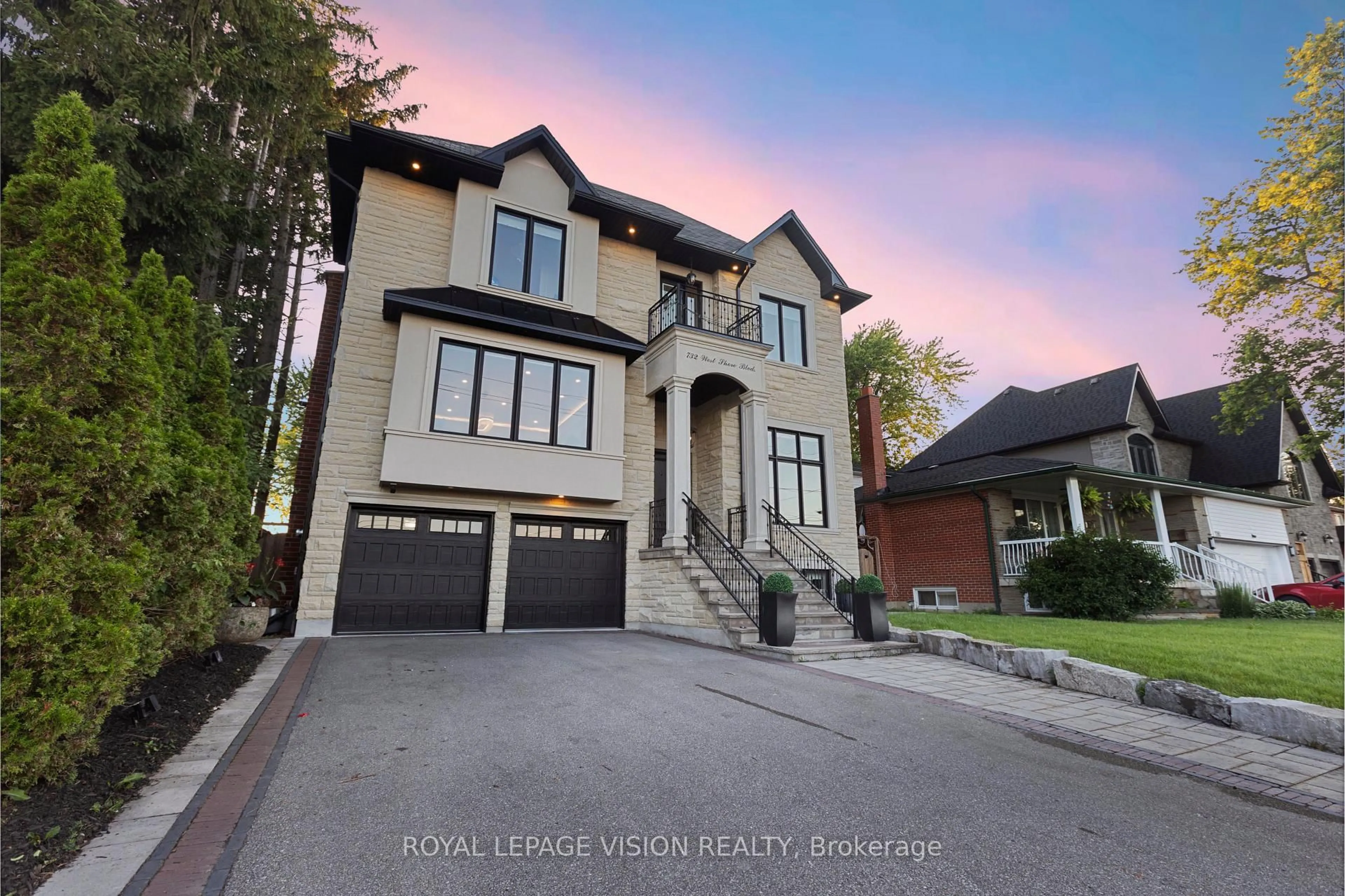 Home with brick exterior material, street for 732 W Shore Blvd, Pickering Ontario L1W 2V1