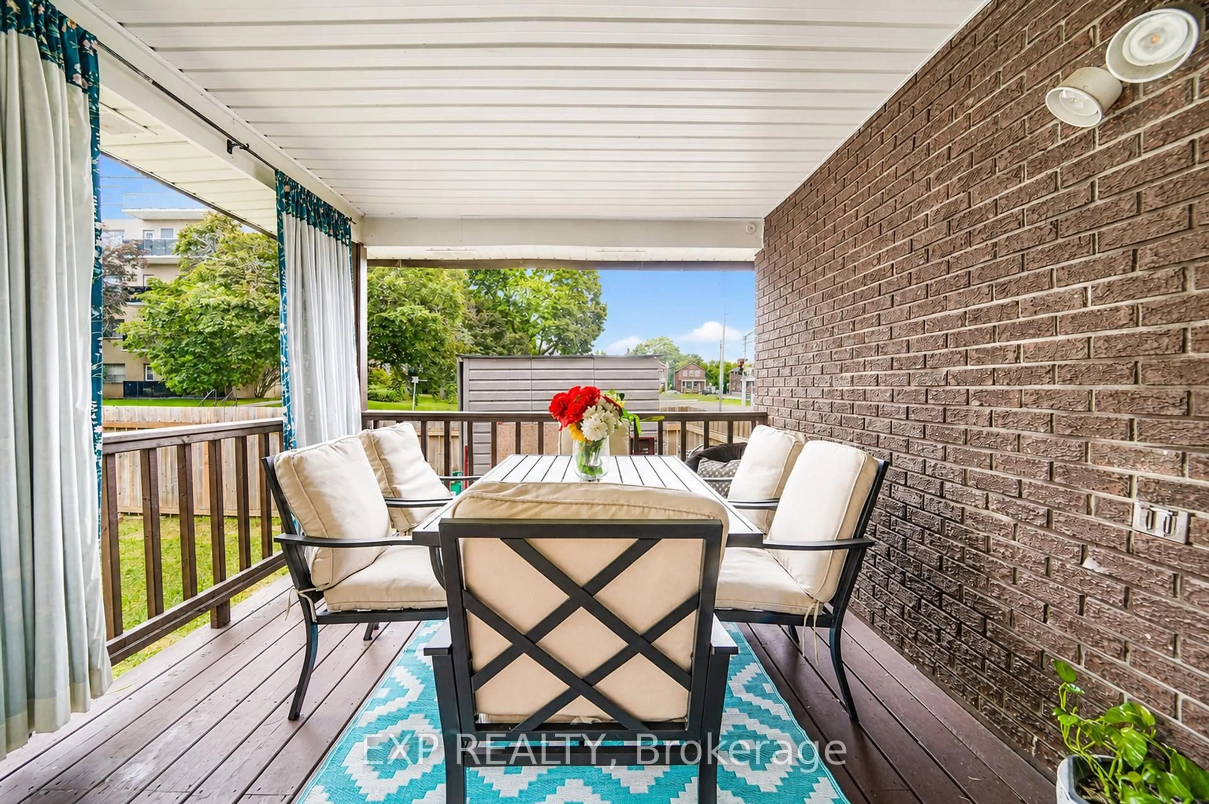 Patio, water/lake/river/ocean view for 246 Mary St, Oshawa Ontario L1G 5C4