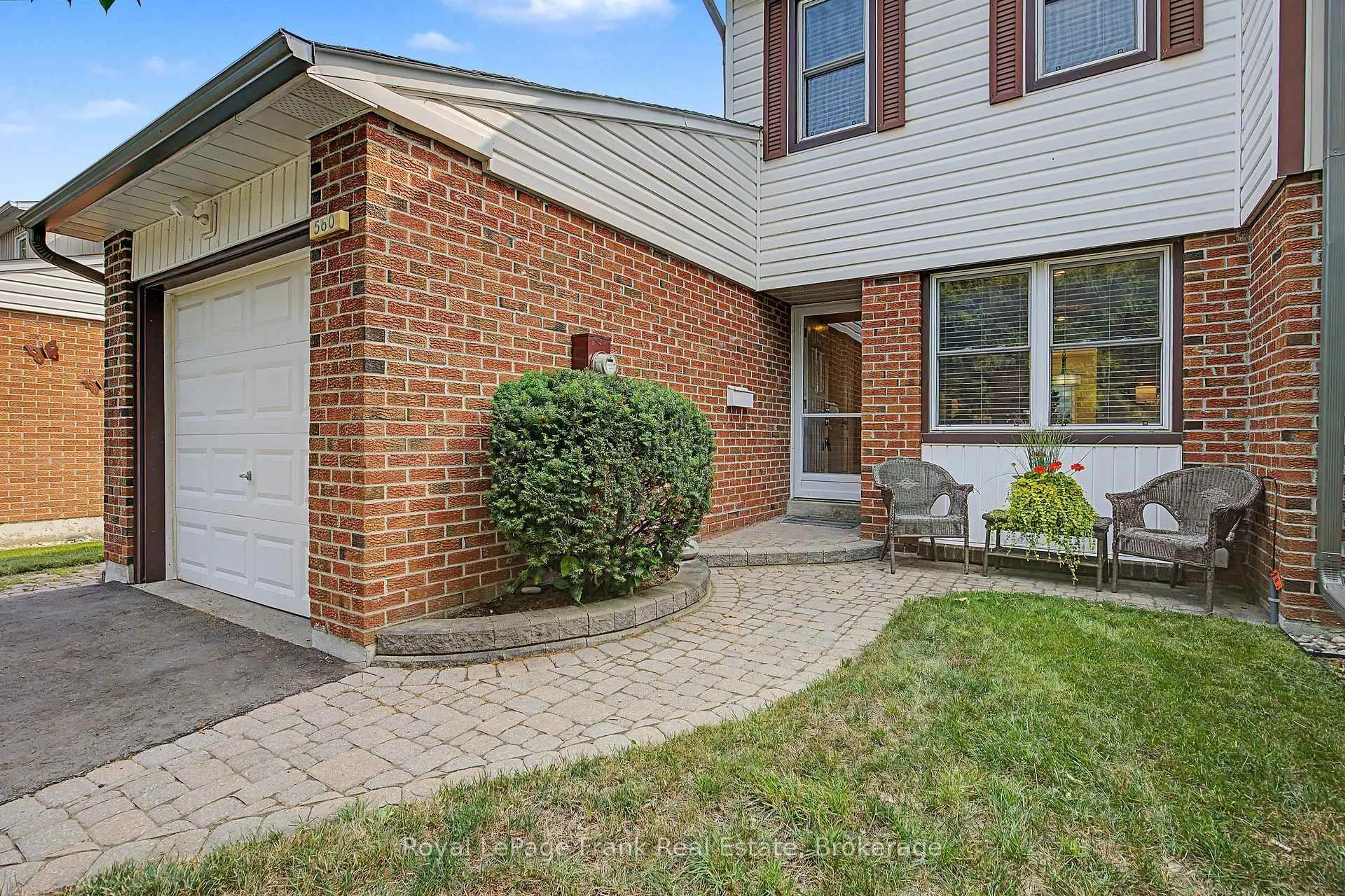 Home with brick exterior material, street for 560 Reynolds St, Whitby Ontario L1N 6H5