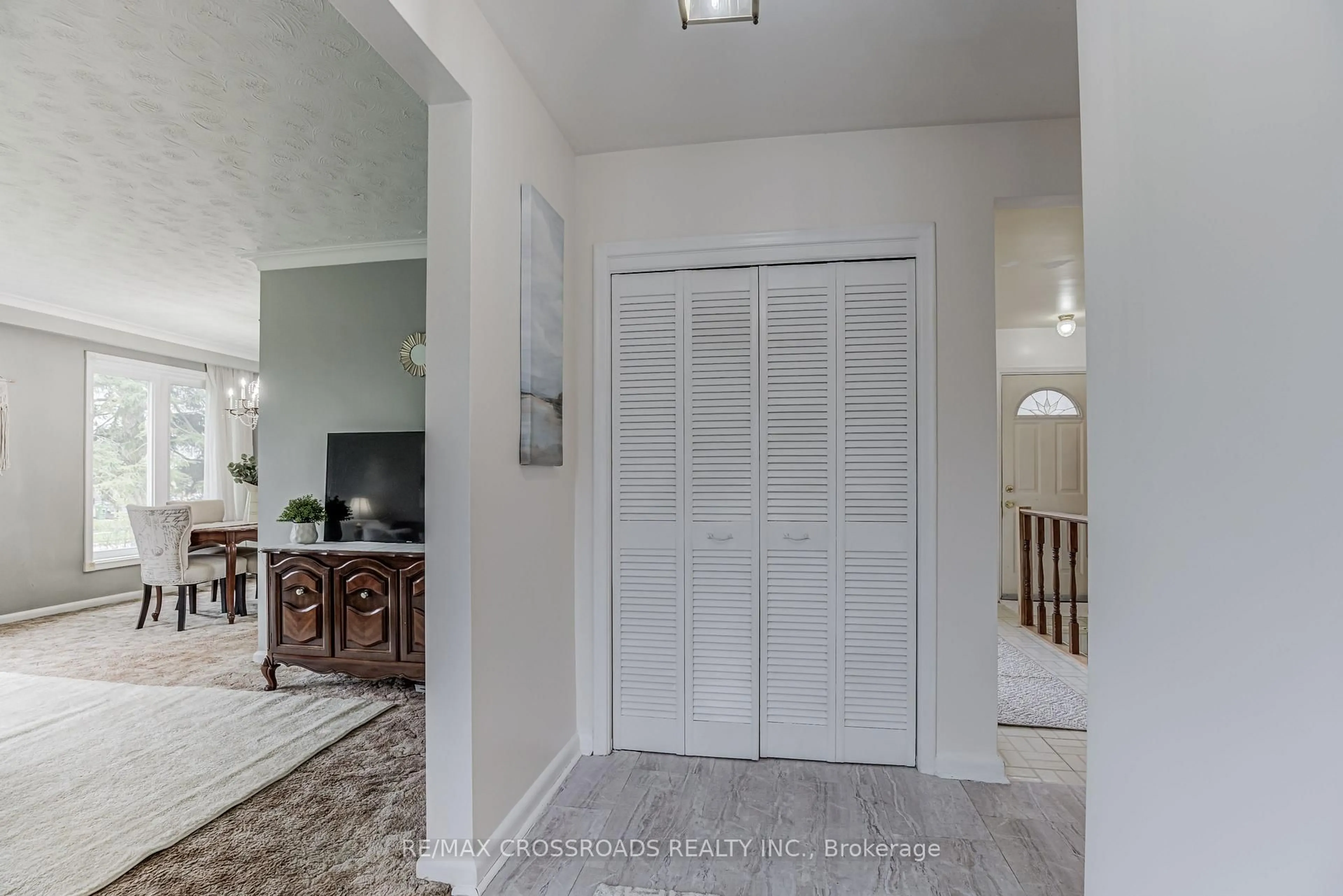 Indoor entryway for 30 Murmouth Rd, Toronto Ontario M1T 2R1