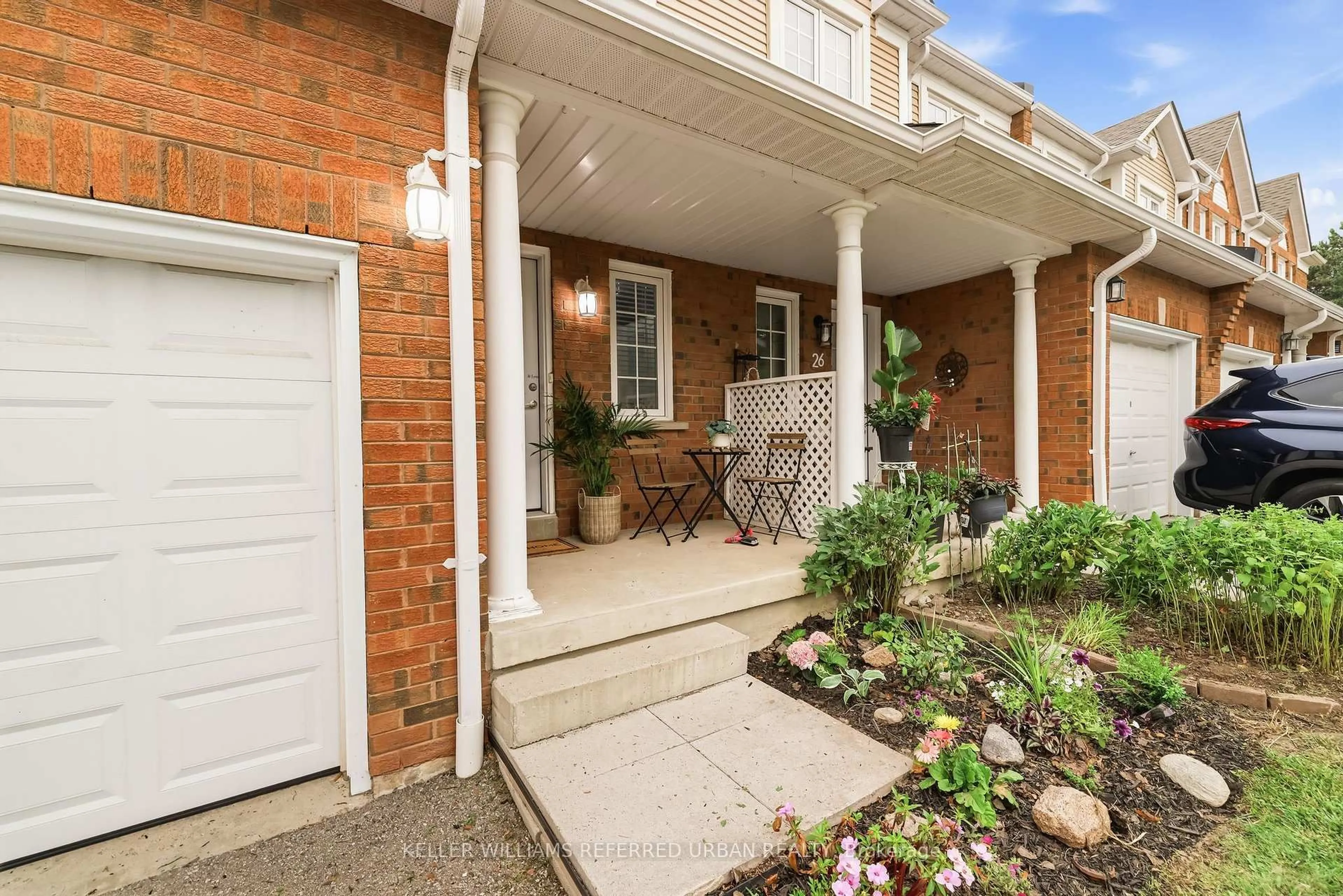 Unknown for 10 Bassett Blvd #25, Whitby Ontario L1N 9C3