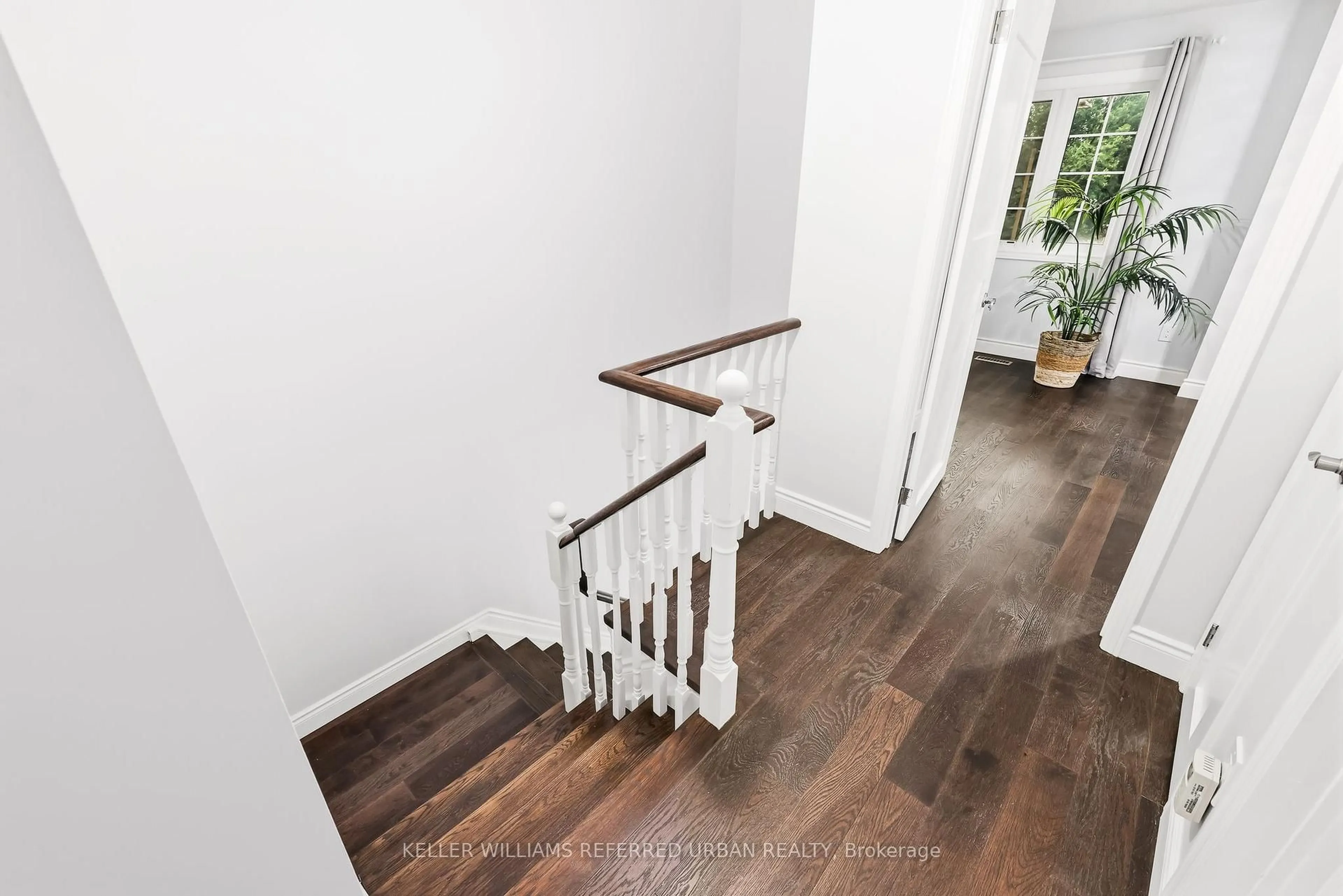 Stairs for 10 Bassett Blvd #25, Whitby Ontario L1N 9C3