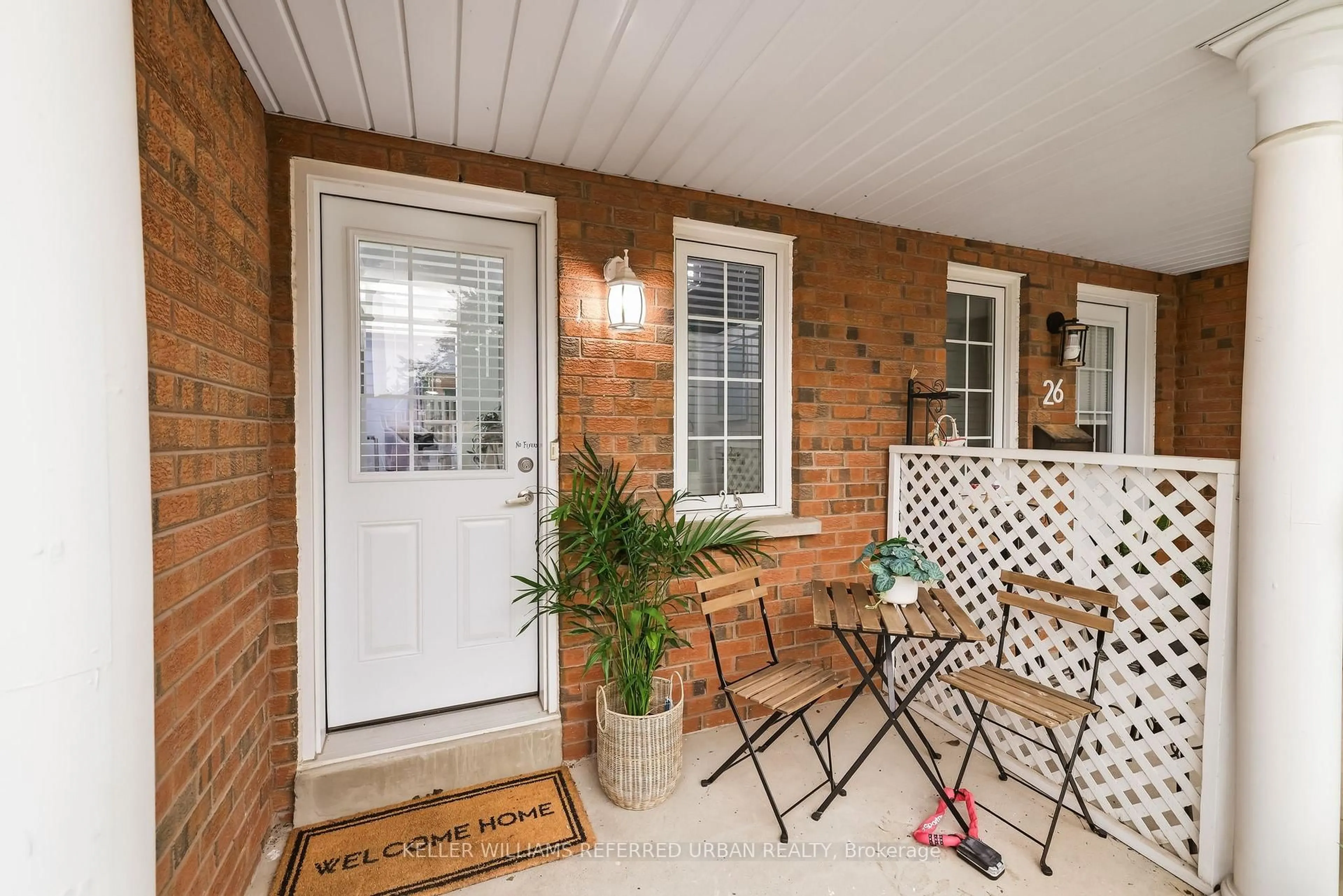 Indoor entryway for 10 Bassett Blvd #25, Whitby Ontario L1N 9C3