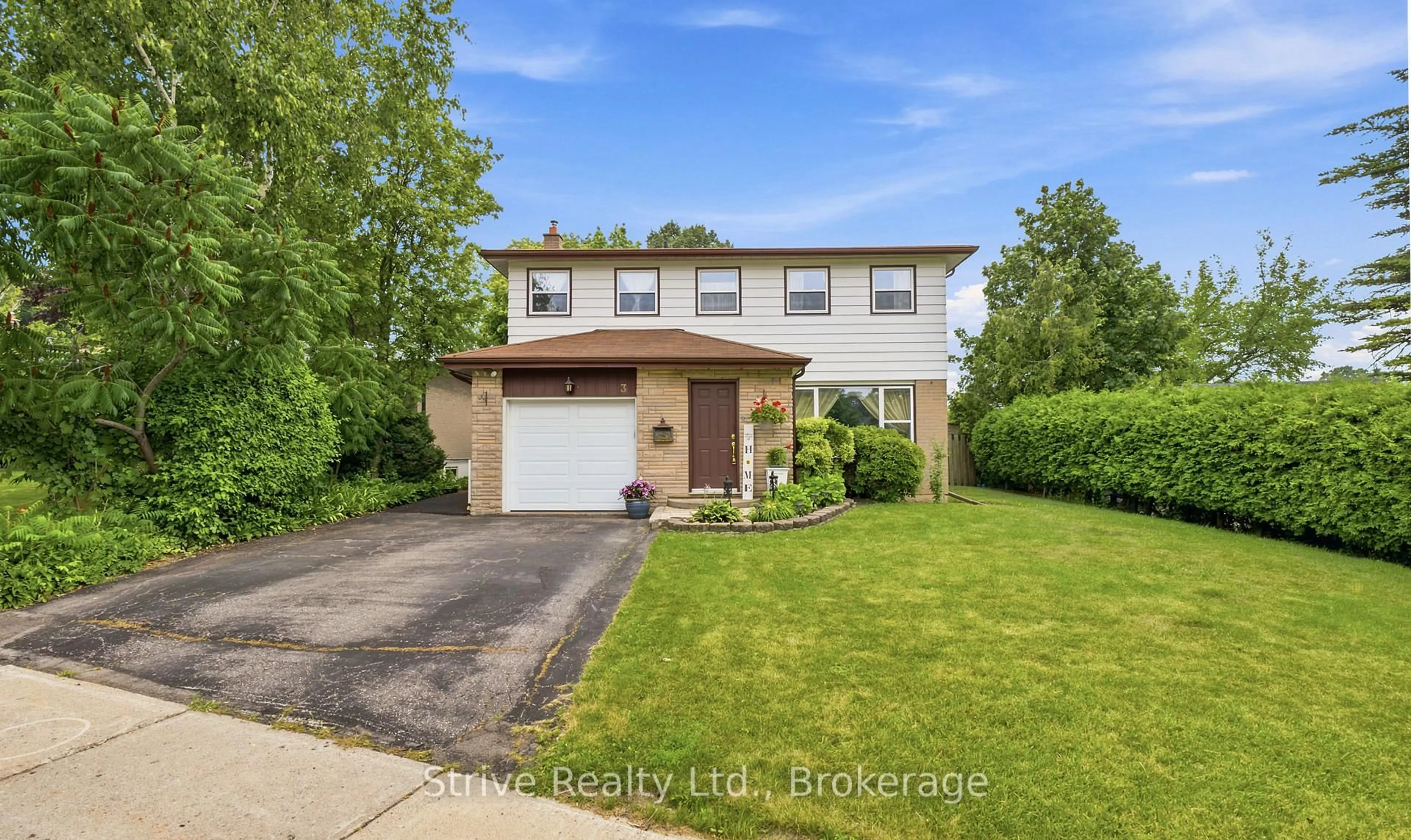 A pic from outside/outdoor area/front of a property/back of a property/a pic from drone, street for 3 Gillbank Cres, Toronto Ontario M1E 4H8