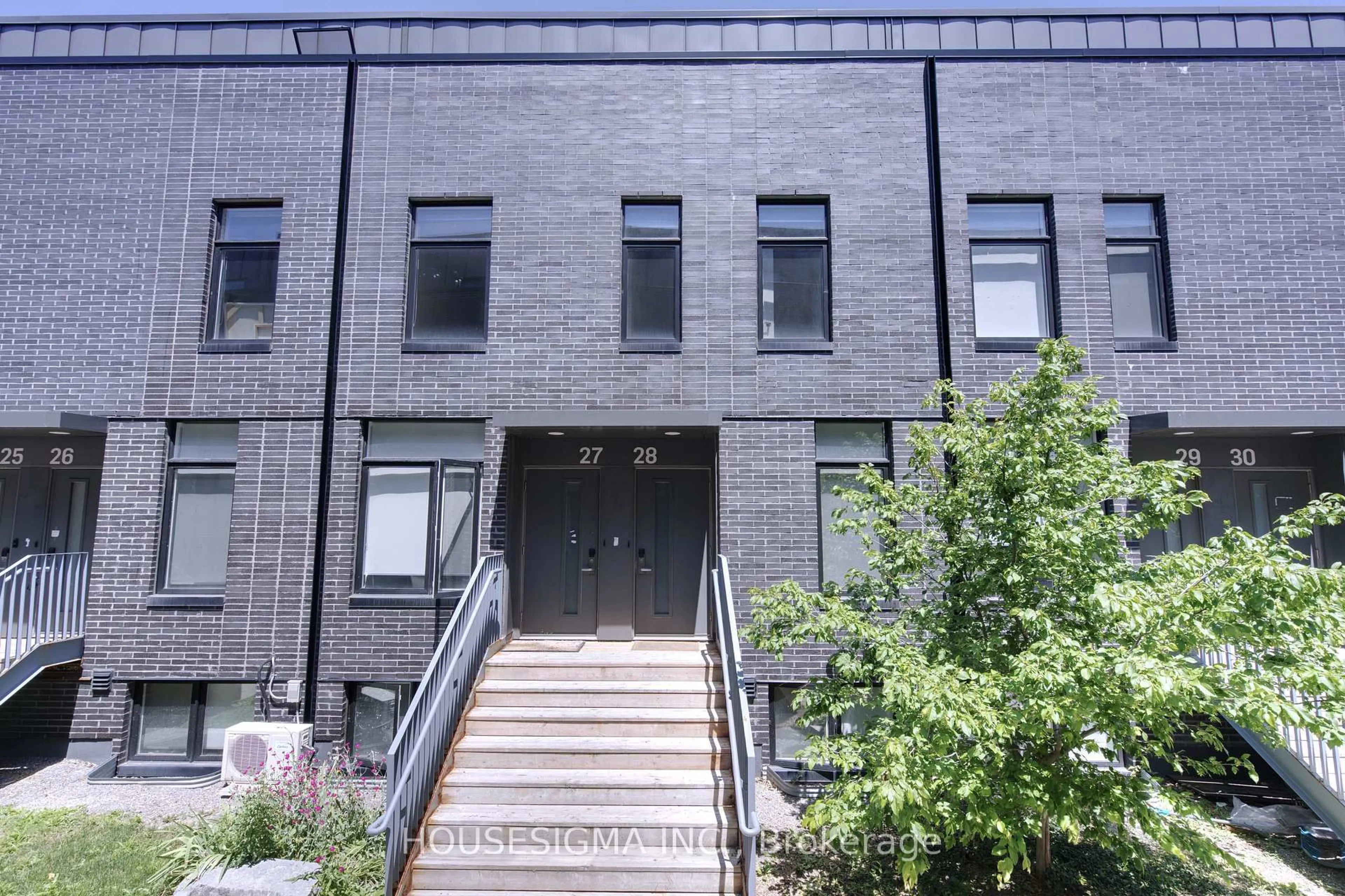 Unknown for 1720 Simcoe St #28, Oshawa Ontario L1G 0C3