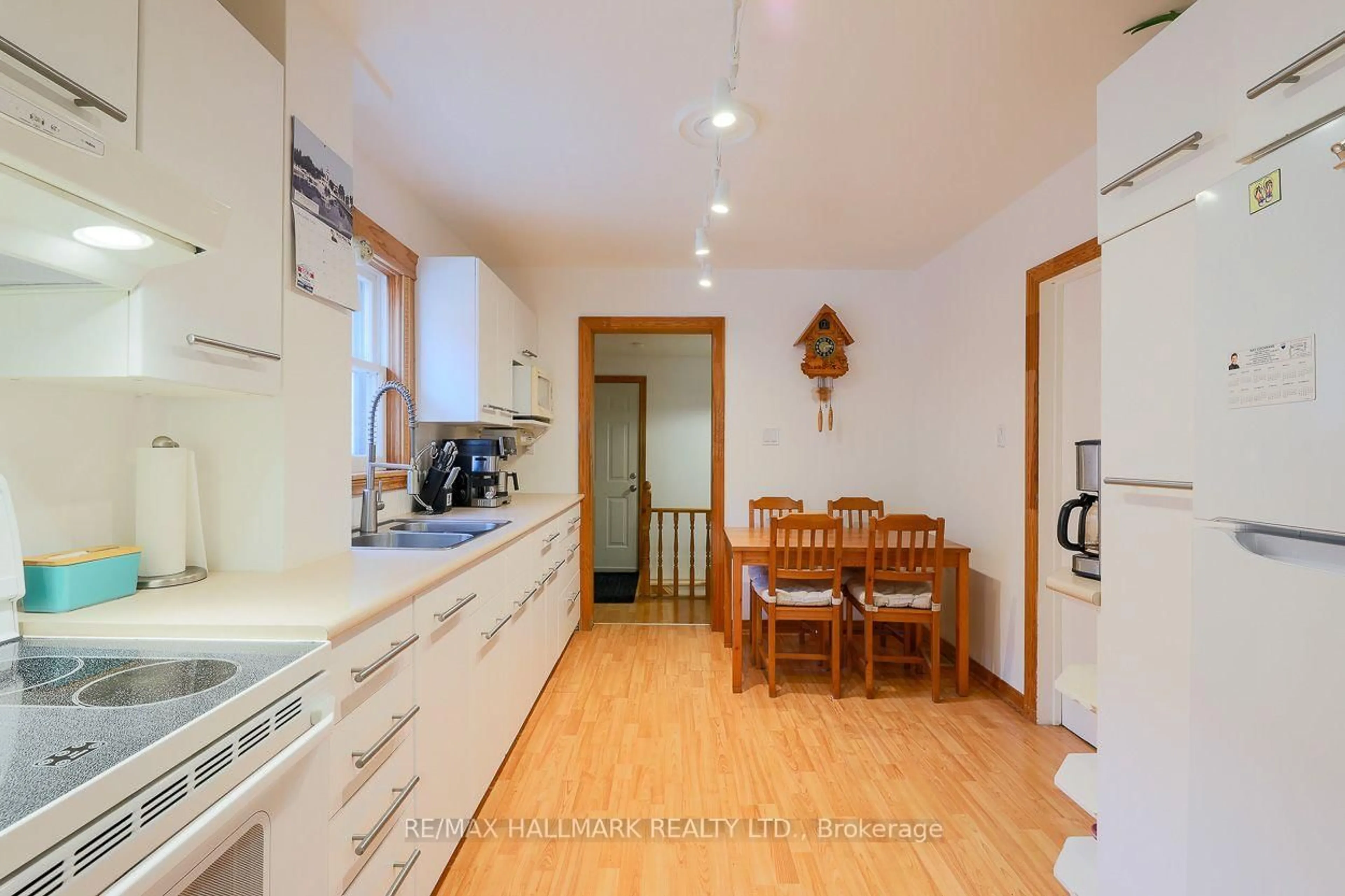 Standard kitchen, unknown for 58 Claremore Ave, Toronto Ontario M1N 3R9