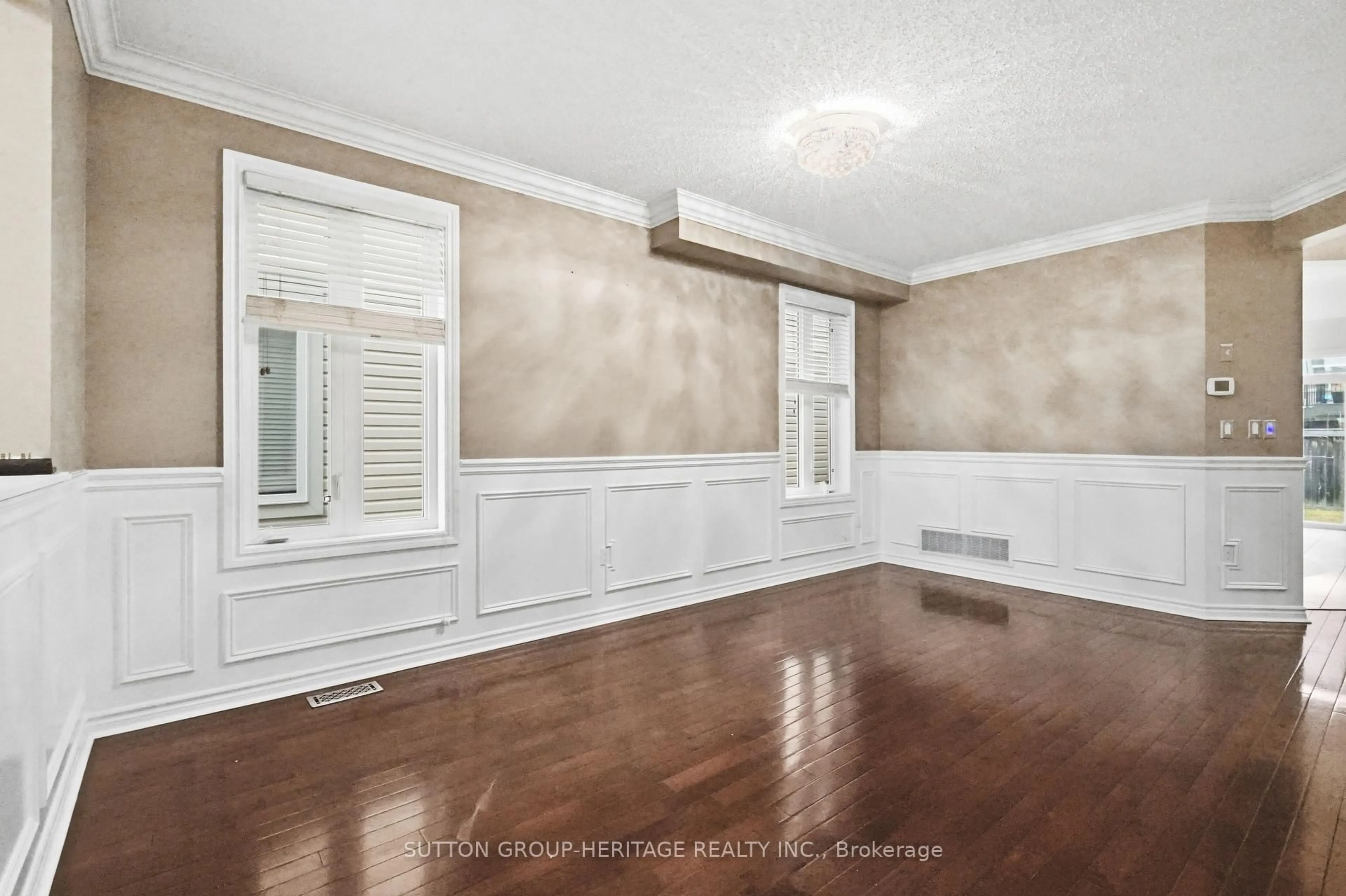A pic of a room for 16 Shrewsbury Dr, Whitby Ontario L1M 0C7