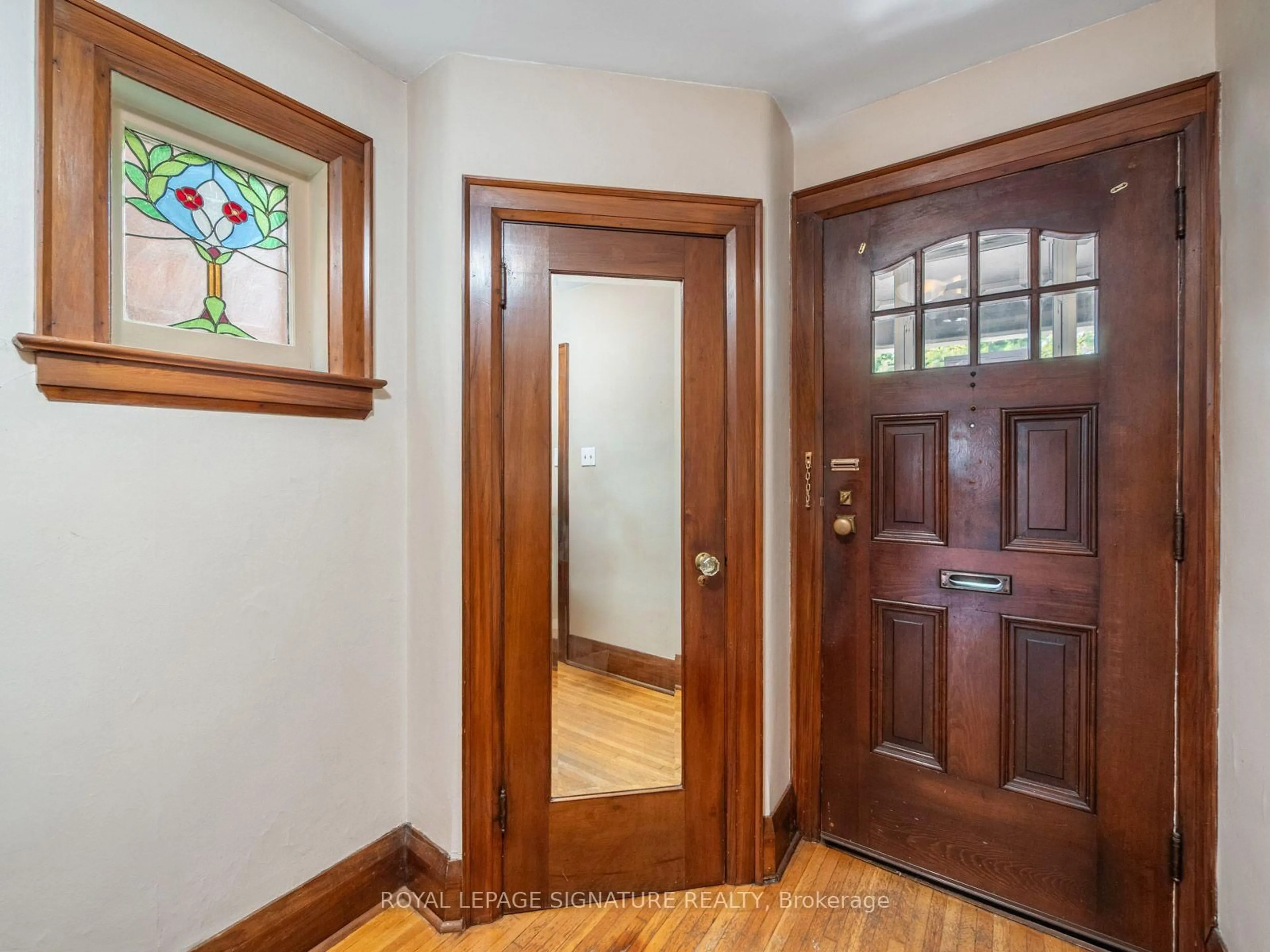 Indoor entryway for 511 Donlands Ave, Toronto Ontario M4J 3S4