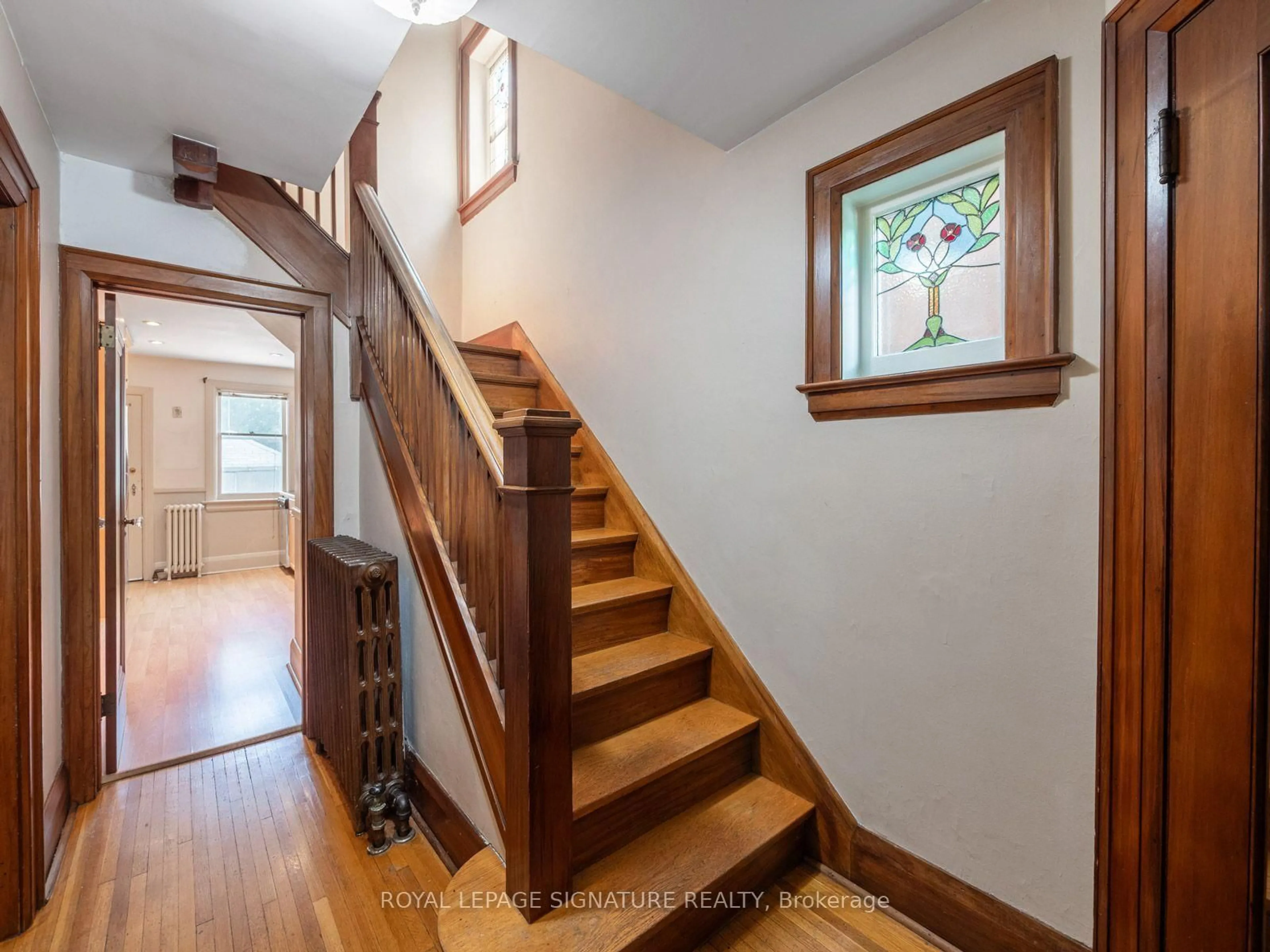 Unknown for 511 Donlands Ave, Toronto Ontario M4J 3S4