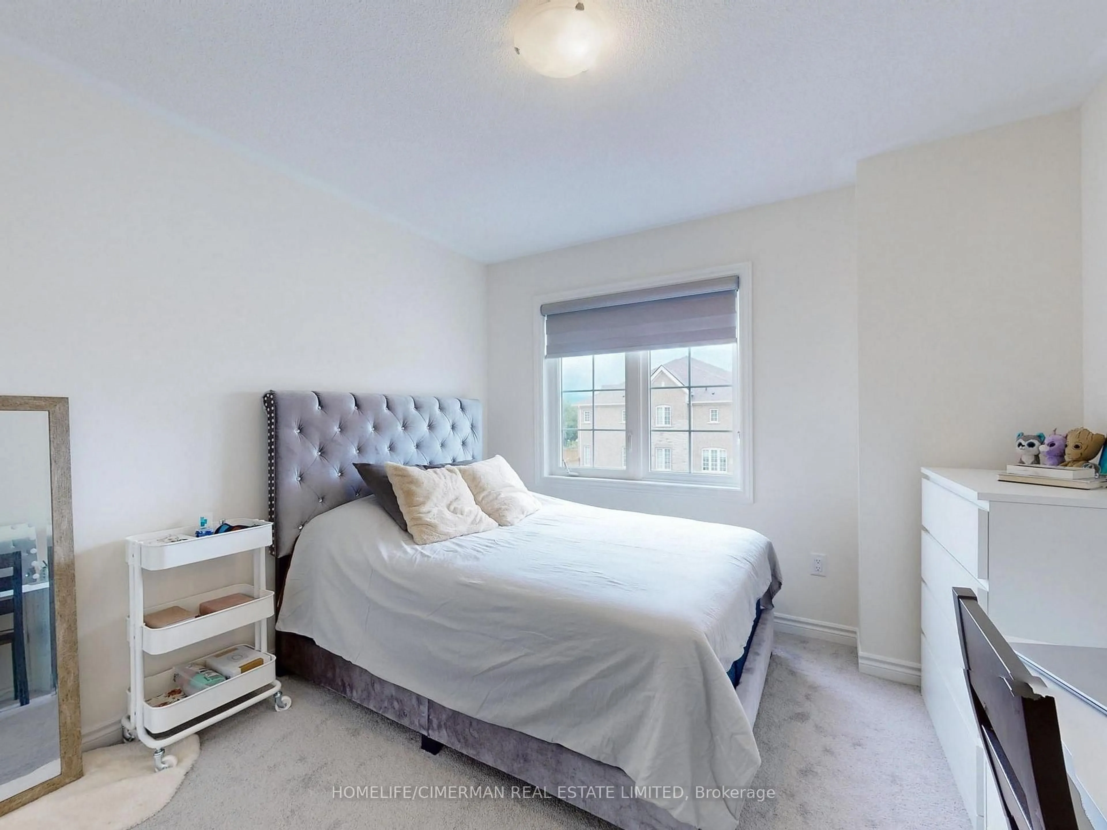 Bedroom with bed, unknown for 16 Morningstar Ave, Whitby Ontario L1R 0P3