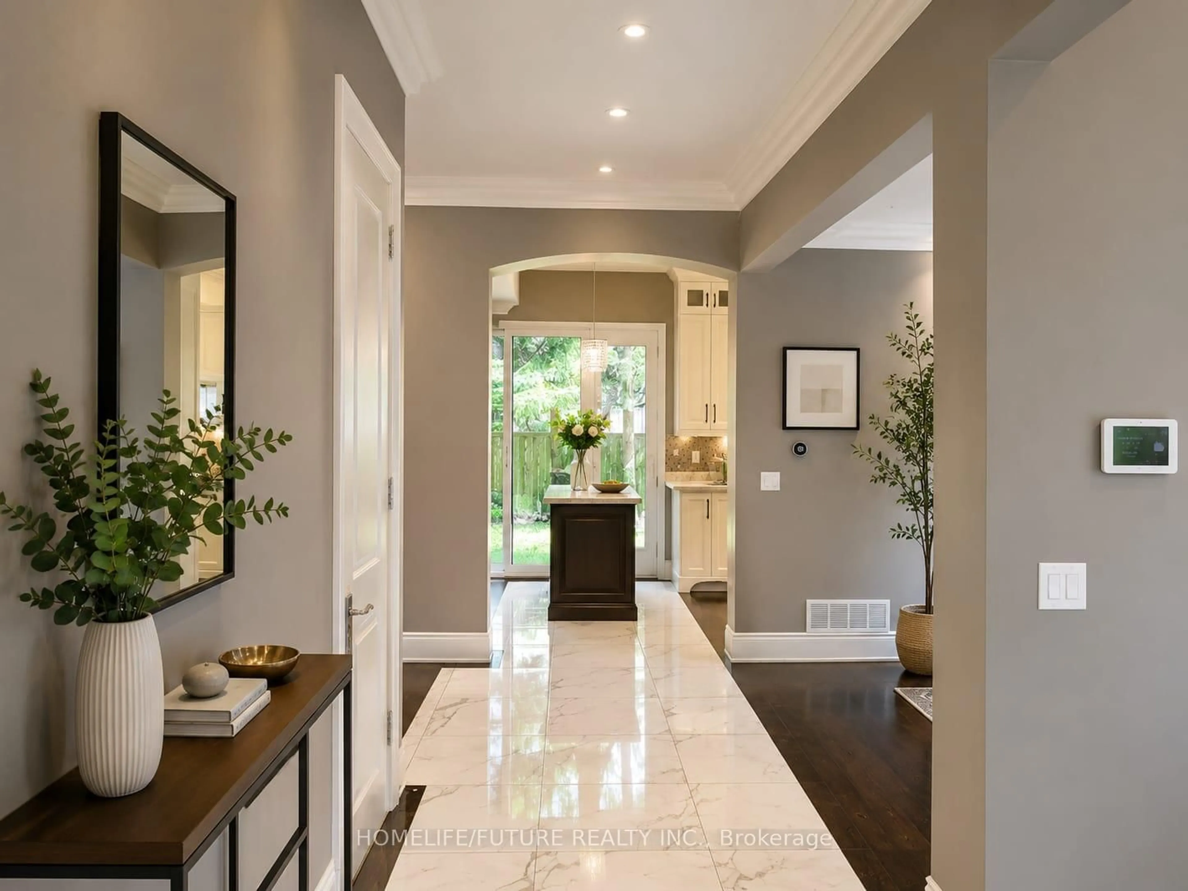 Indoor entryway for 3686 Ellesmere Rd, Toronto Ontario M1C 1H6