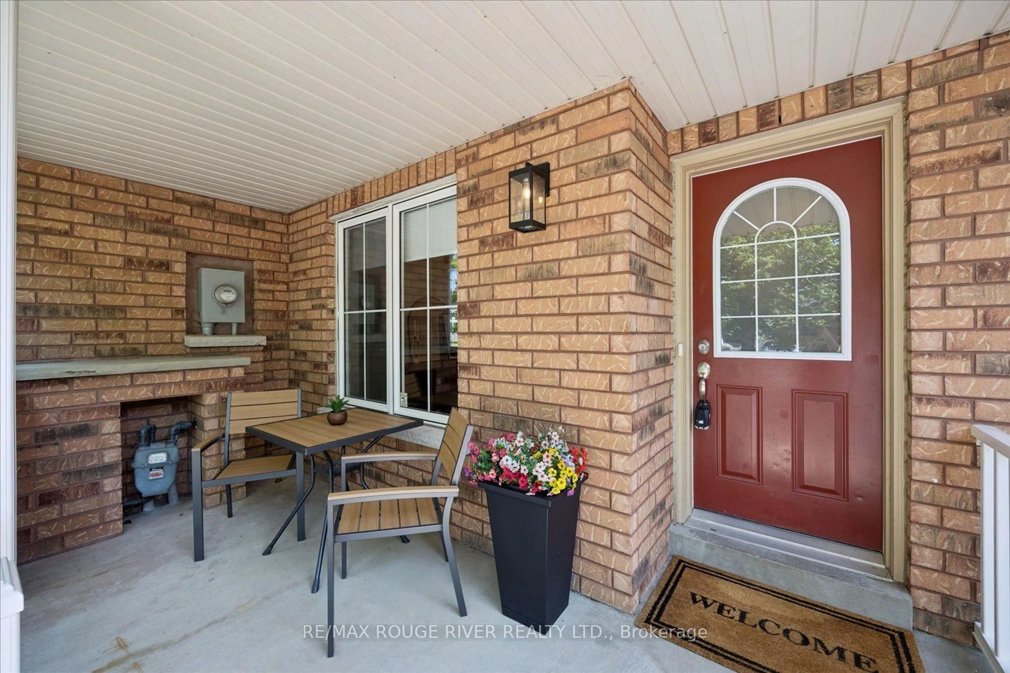 Unknown for 37 Burwell St, Whitby Ontario L1R 0B7