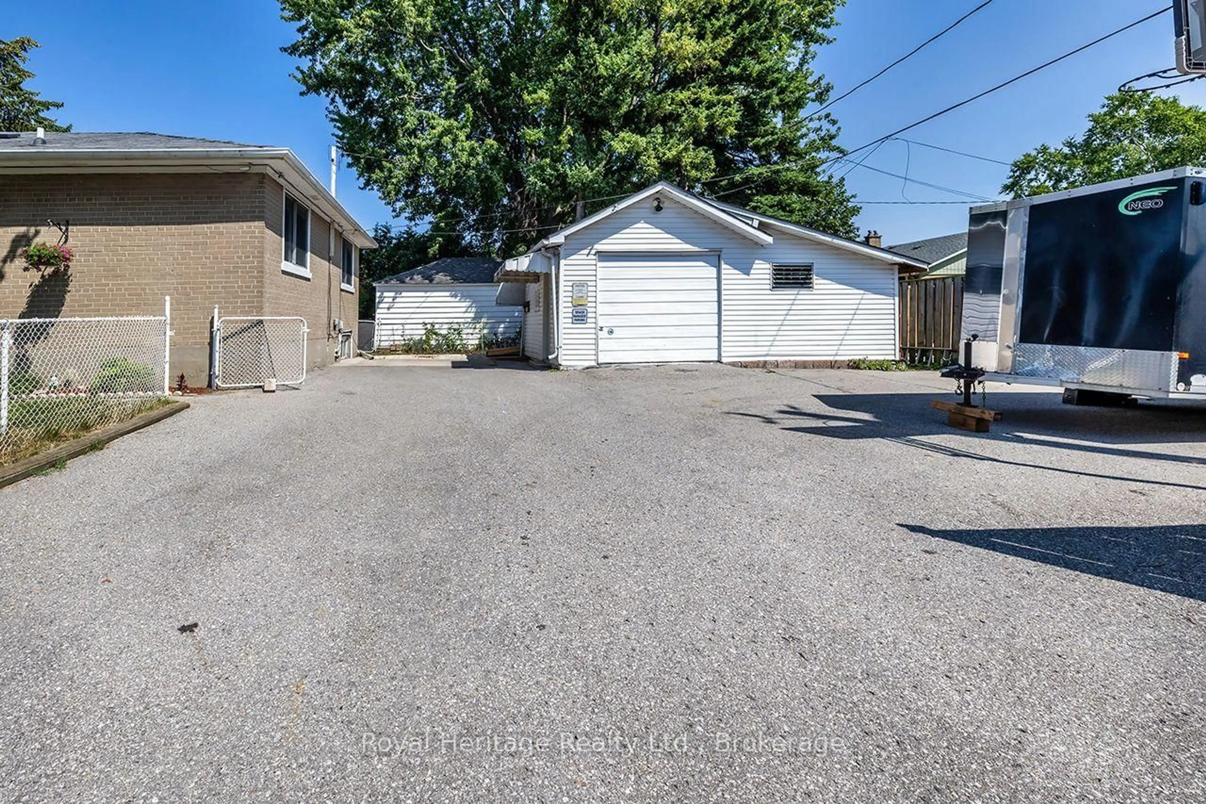Unknown for 42 Thorncroft Cres, Ajax Ontario L1S 2S2