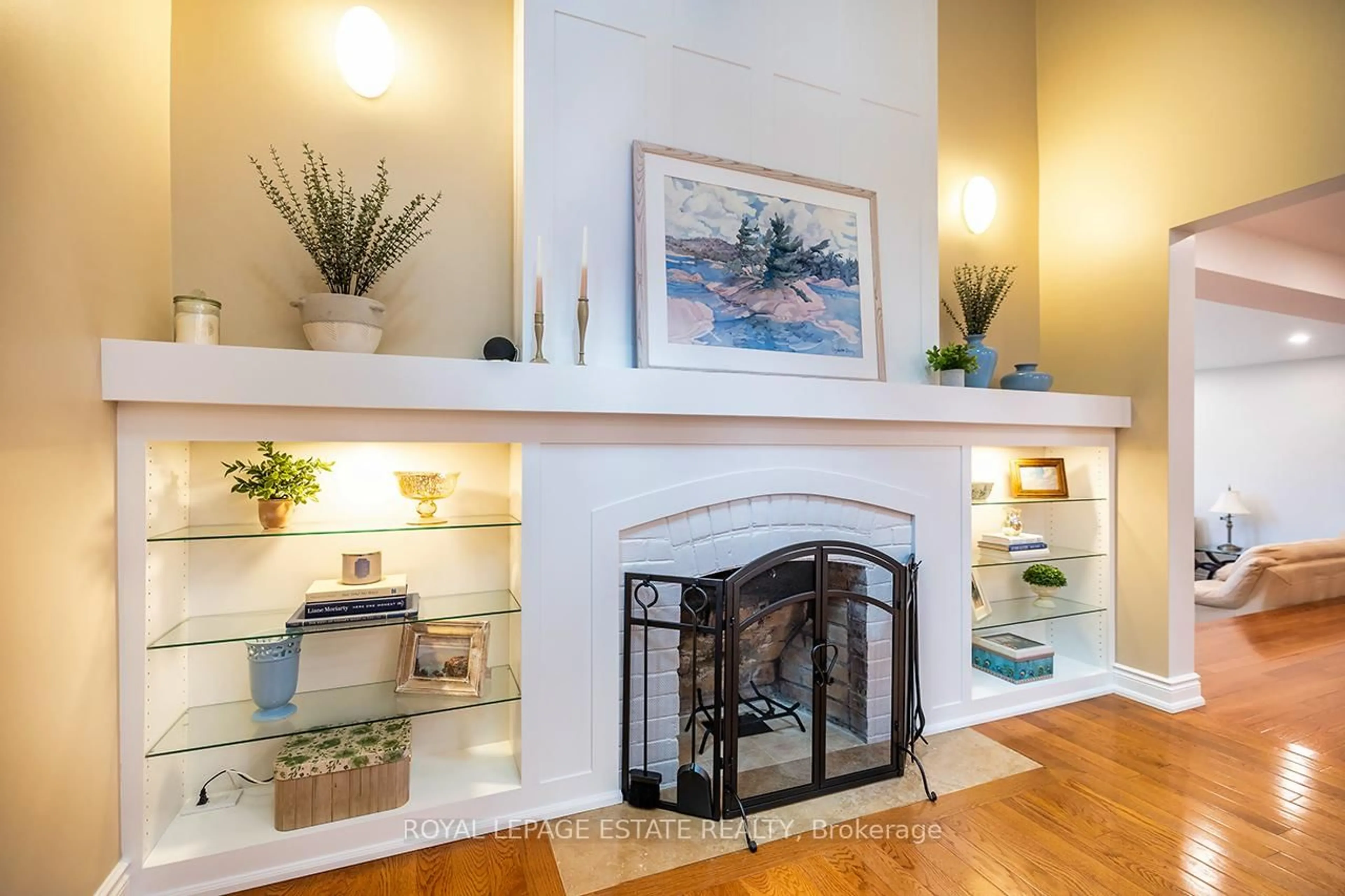 Unknown for 103 Aylesworth Ave, Toronto Ontario M1N 2J7