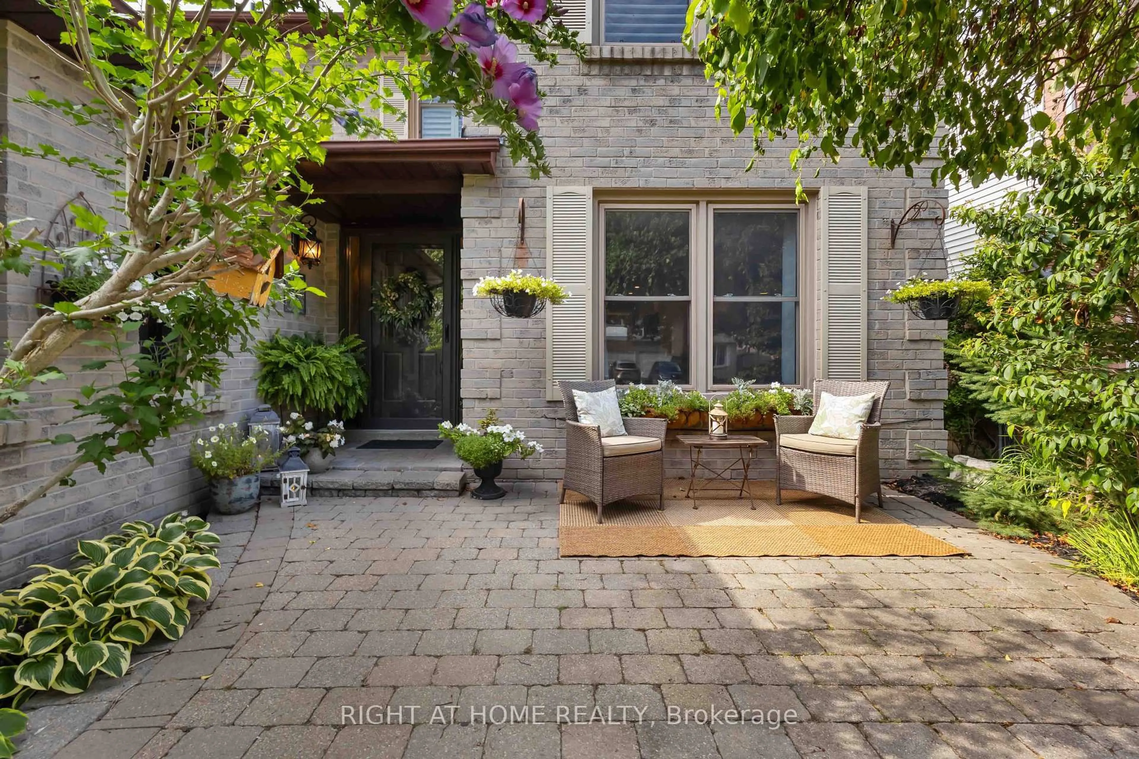 Patio, street for 57 Morning Glory Cres, Whitby Ontario L1R 1N5