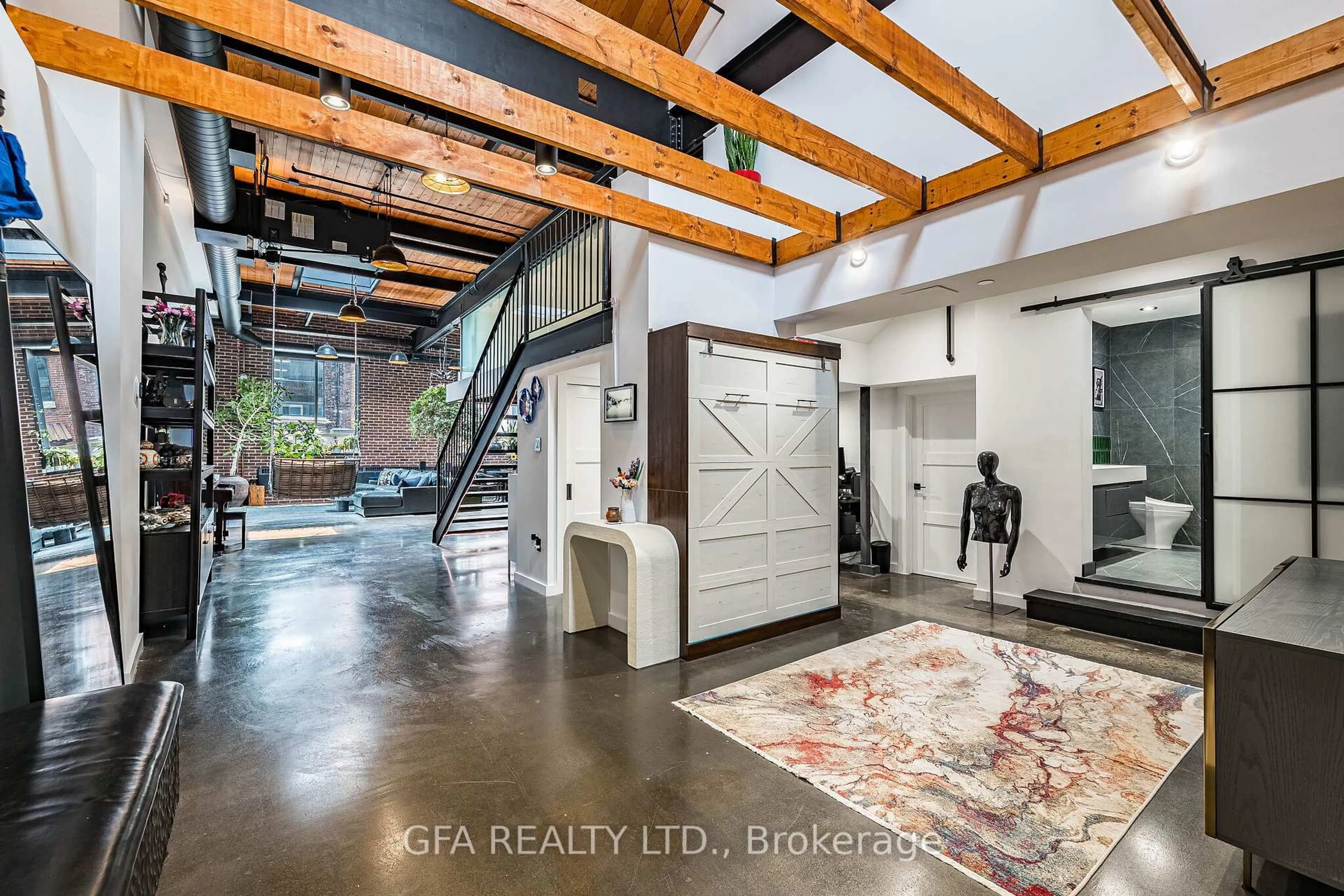Indoor entryway for 326 Carlaw Ave #109, Toronto Ontario M4M 3N8