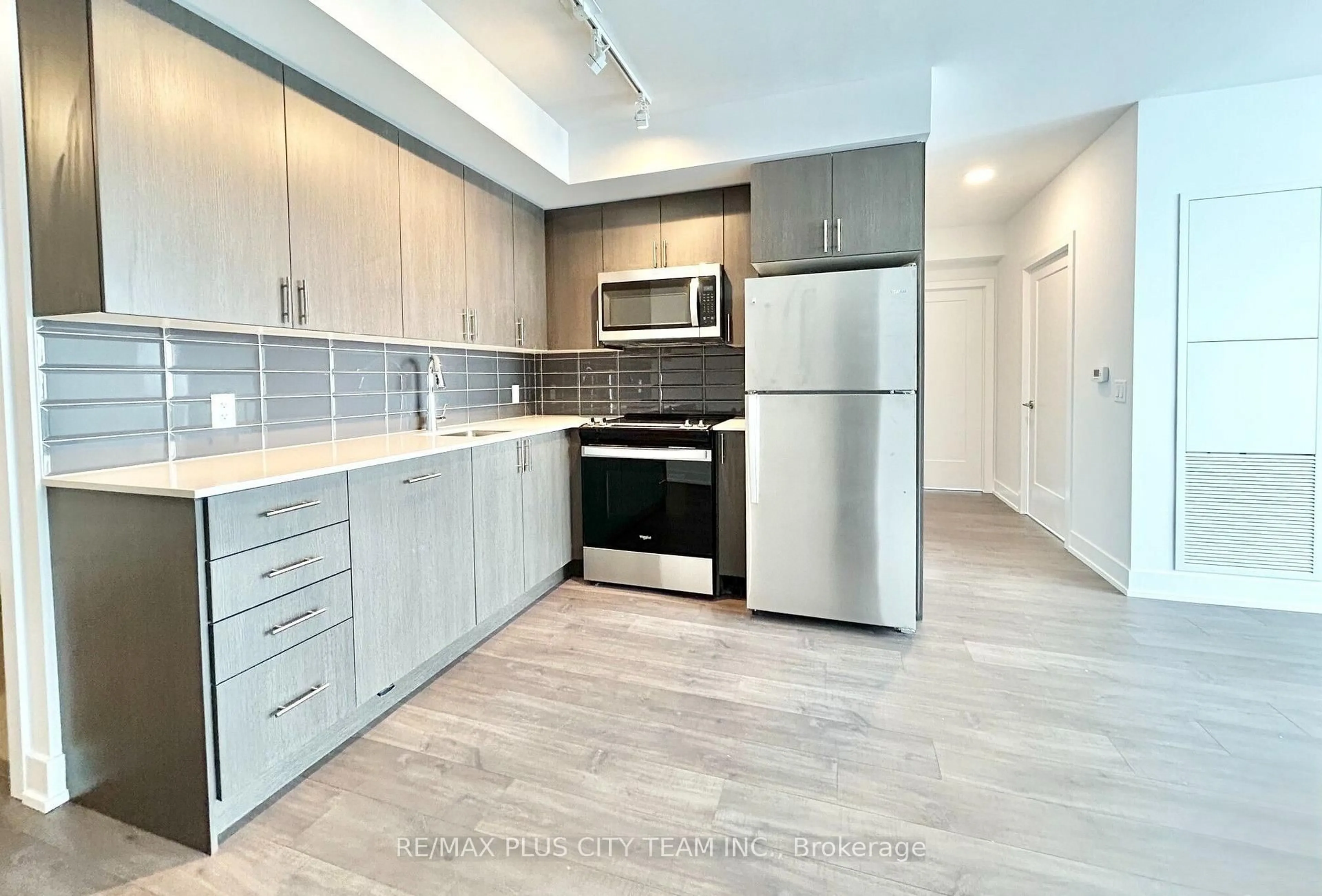 Unknown for 2550 Simcoe St #1217, Oshawa Ontario L1L 0R5