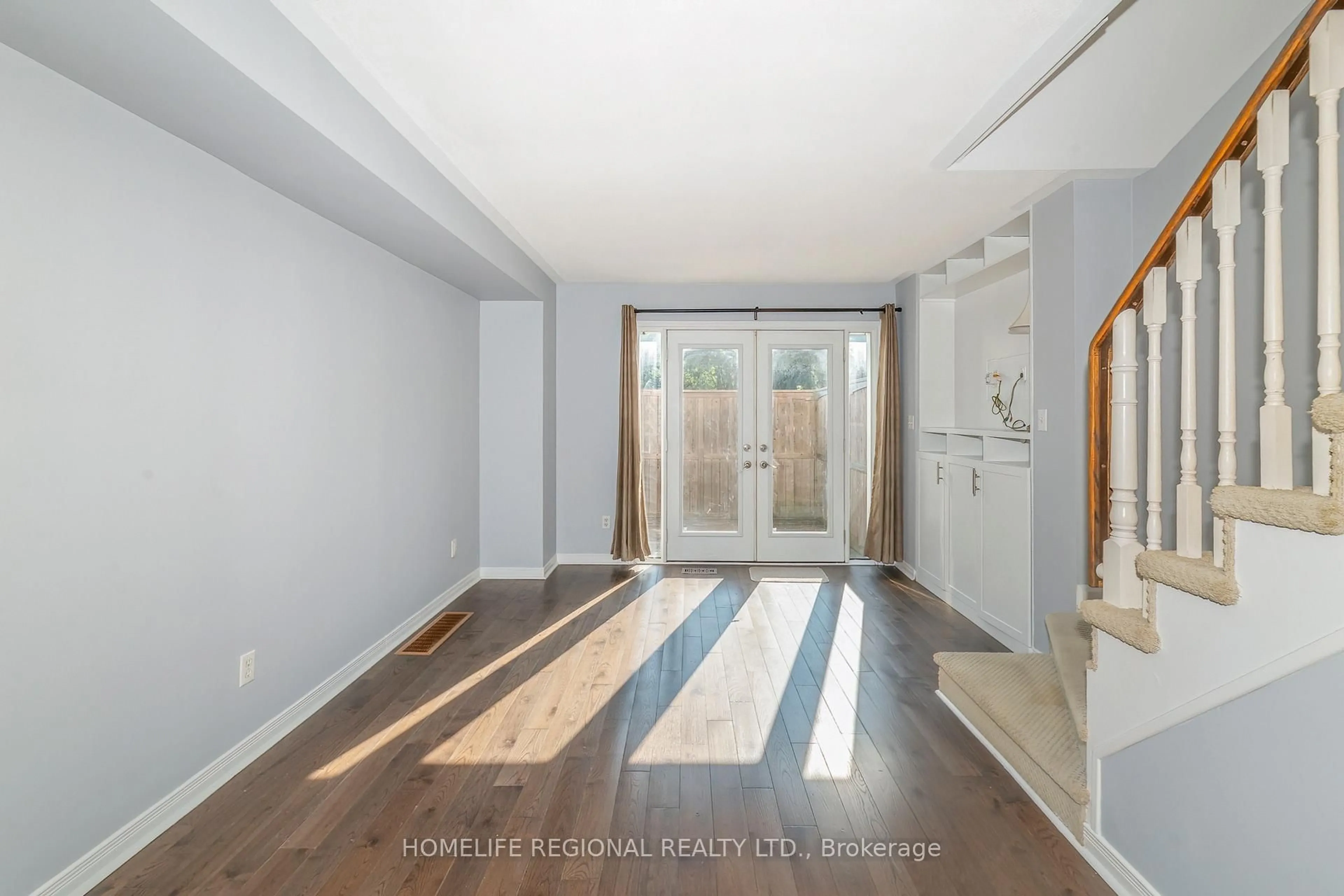 Indoor entryway for 1775 Valley Farm Rd #89, Pickering Ontario L1V 7J9