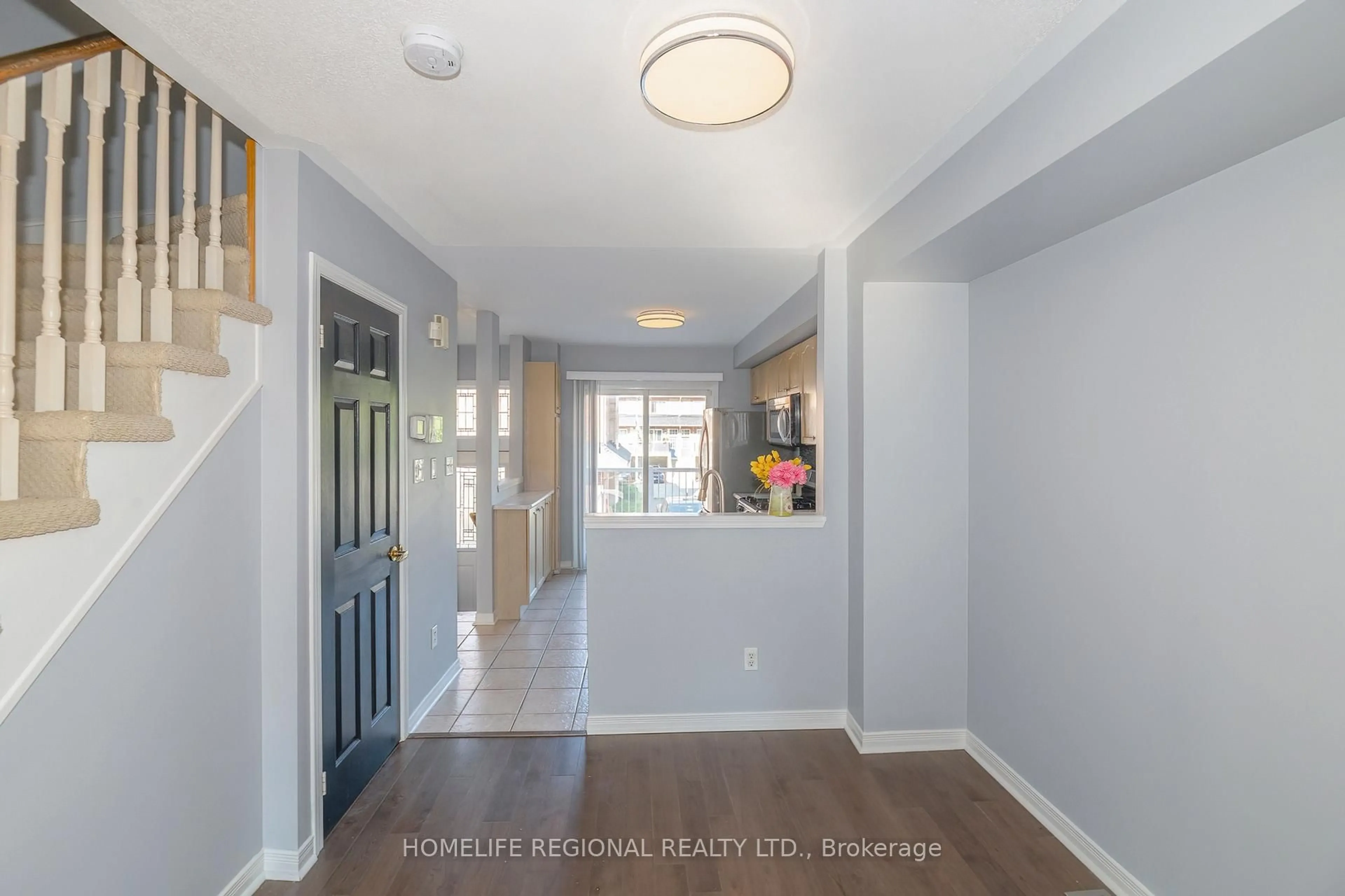 Indoor entryway for 1775 Valley Farm Rd #89, Pickering Ontario L1V 7J9