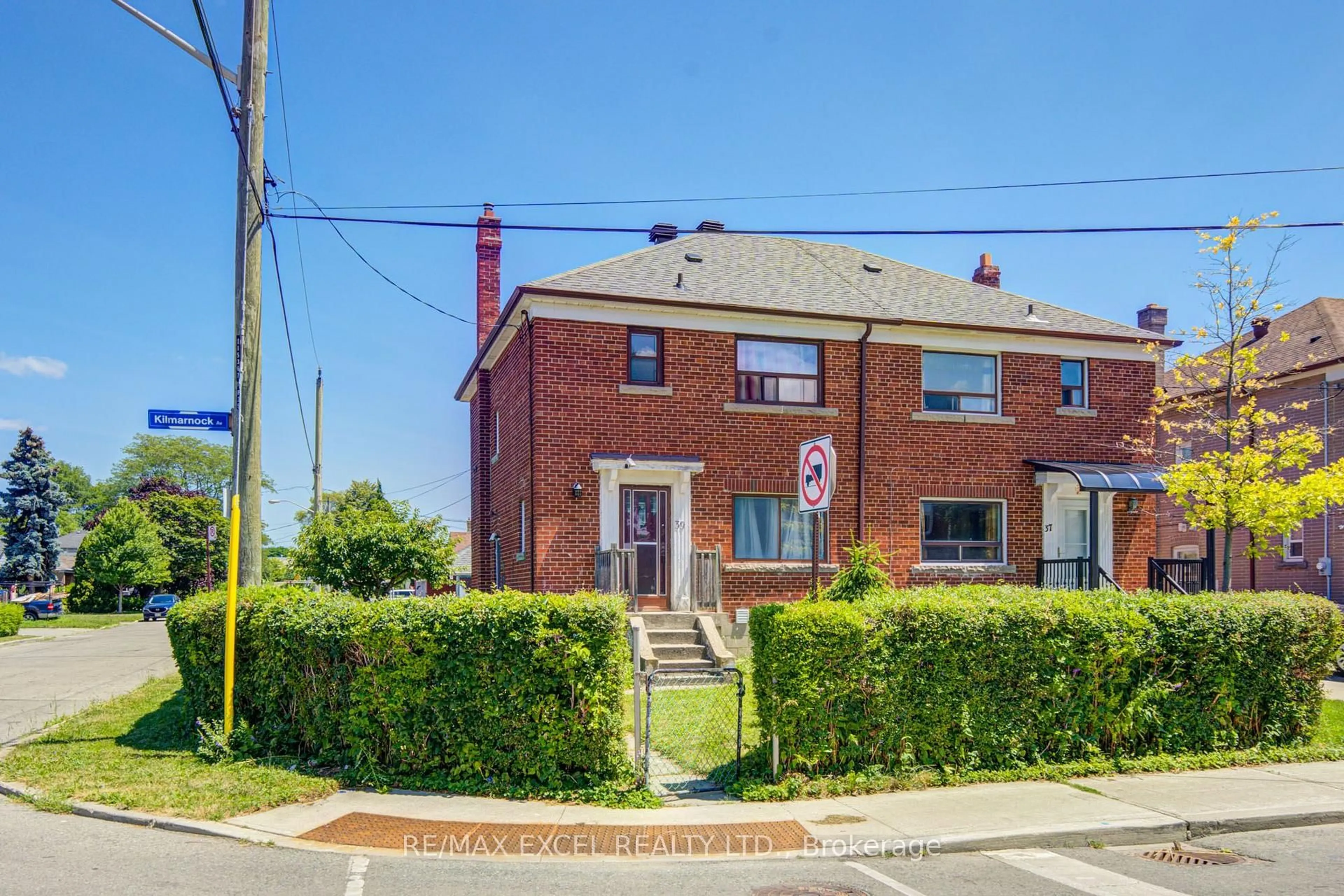 Home with brick exterior material, street for 39 Kilmarnock Ave, Toronto Ontario M1K 1Y5