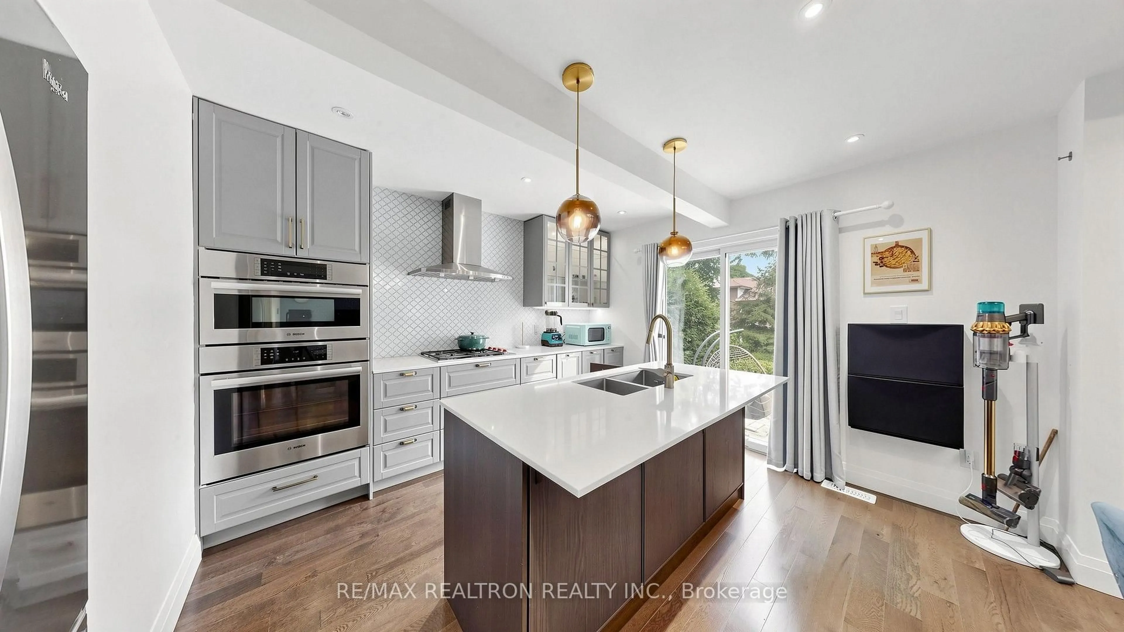 Open concept kitchen, unknown for 60 Kimberdale Cres, Toronto Ontario M1W 1Y5