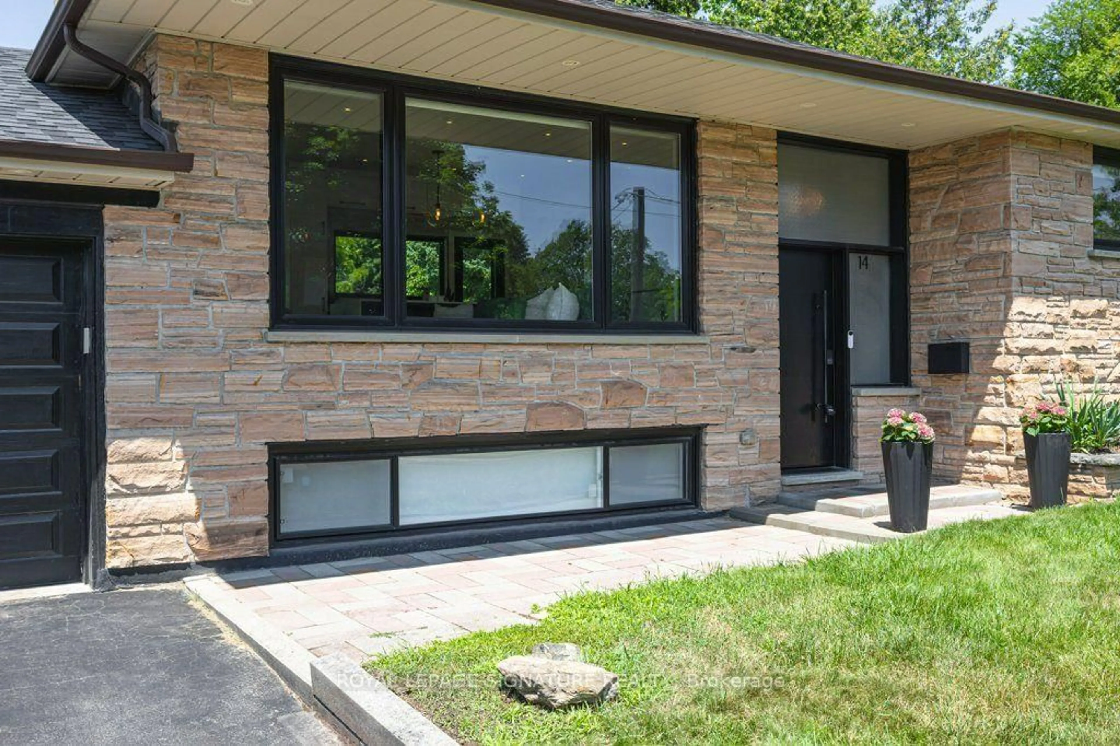 Home with brick exterior material, street for 14 Bonacres Ave, Toronto Ontario M1C 1P7