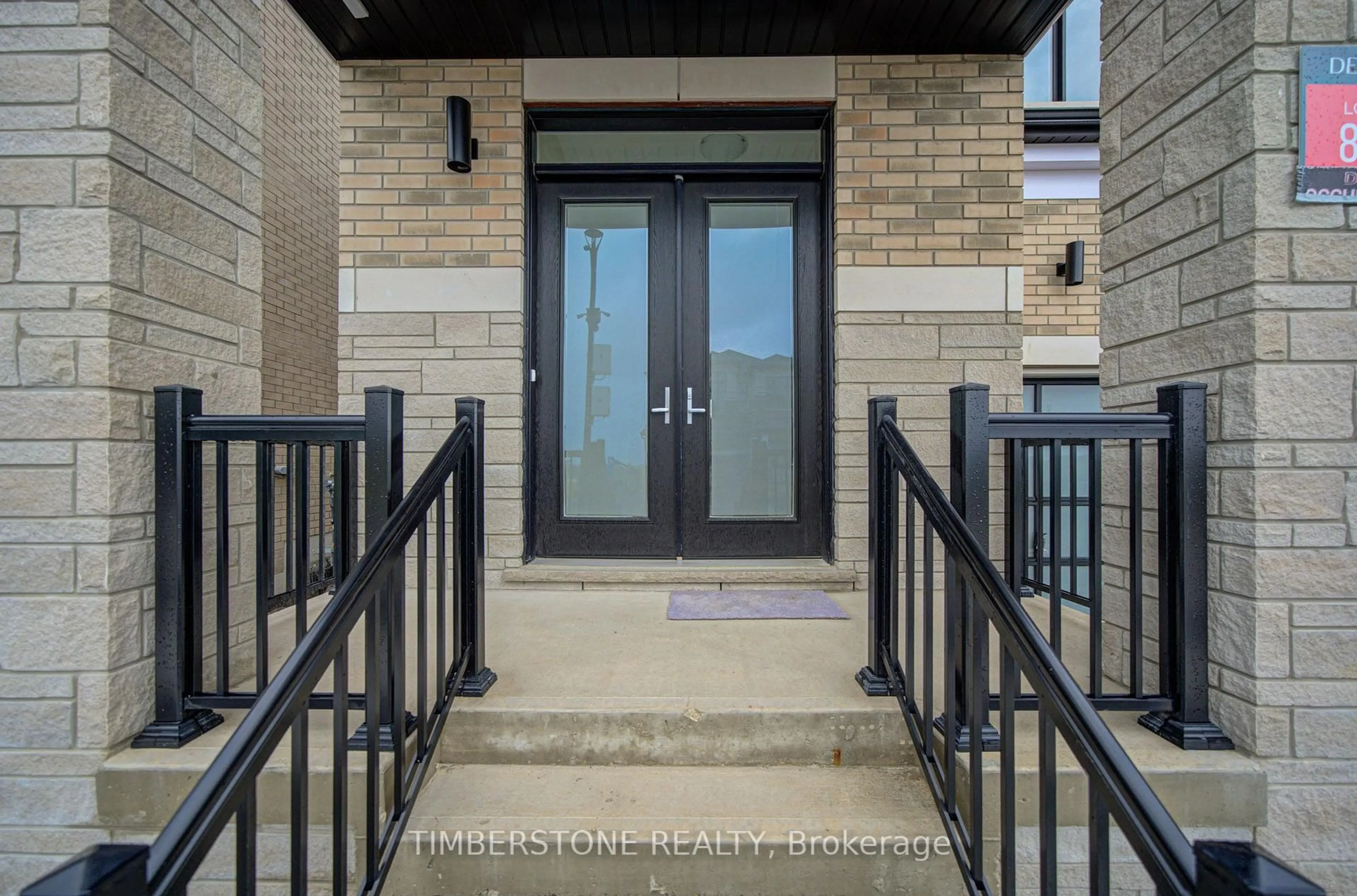 Indoor entryway for 3361 Deepglade Path, Pickering Ontario L1X 0K6