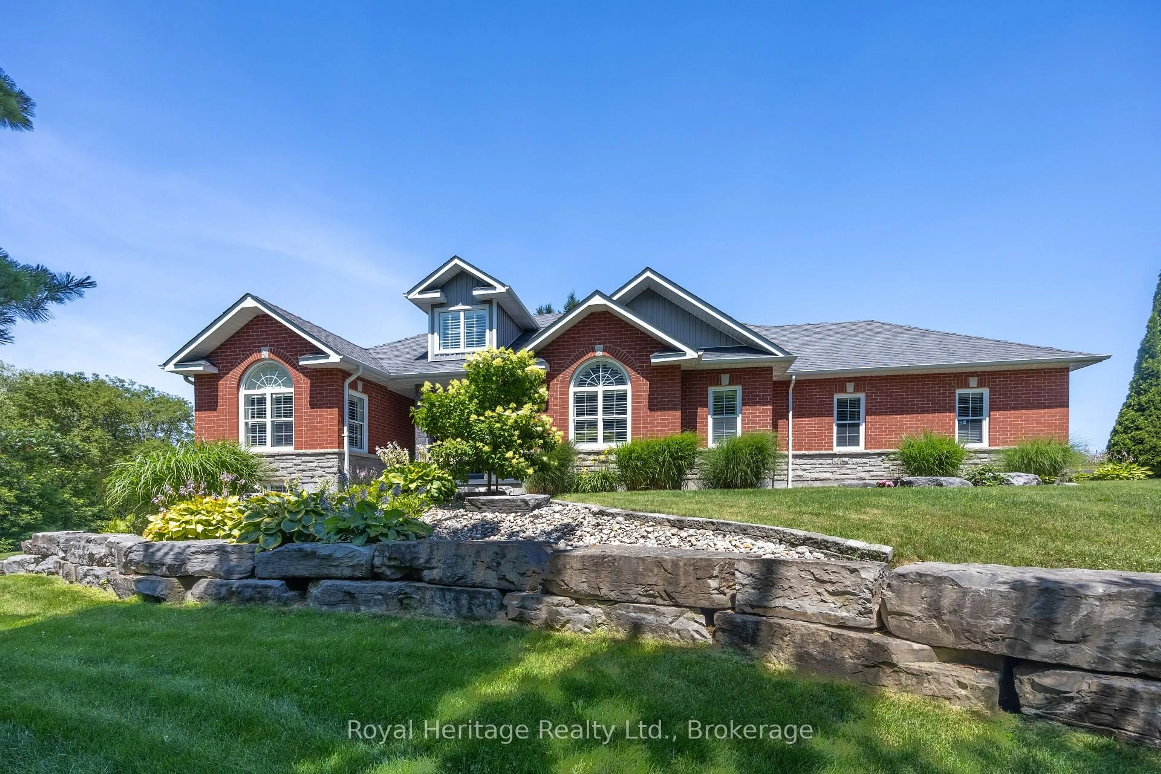 Home with brick exterior material, unknown for 465 Chalk Lake Rd, Scugog Ontario L9L 2C1