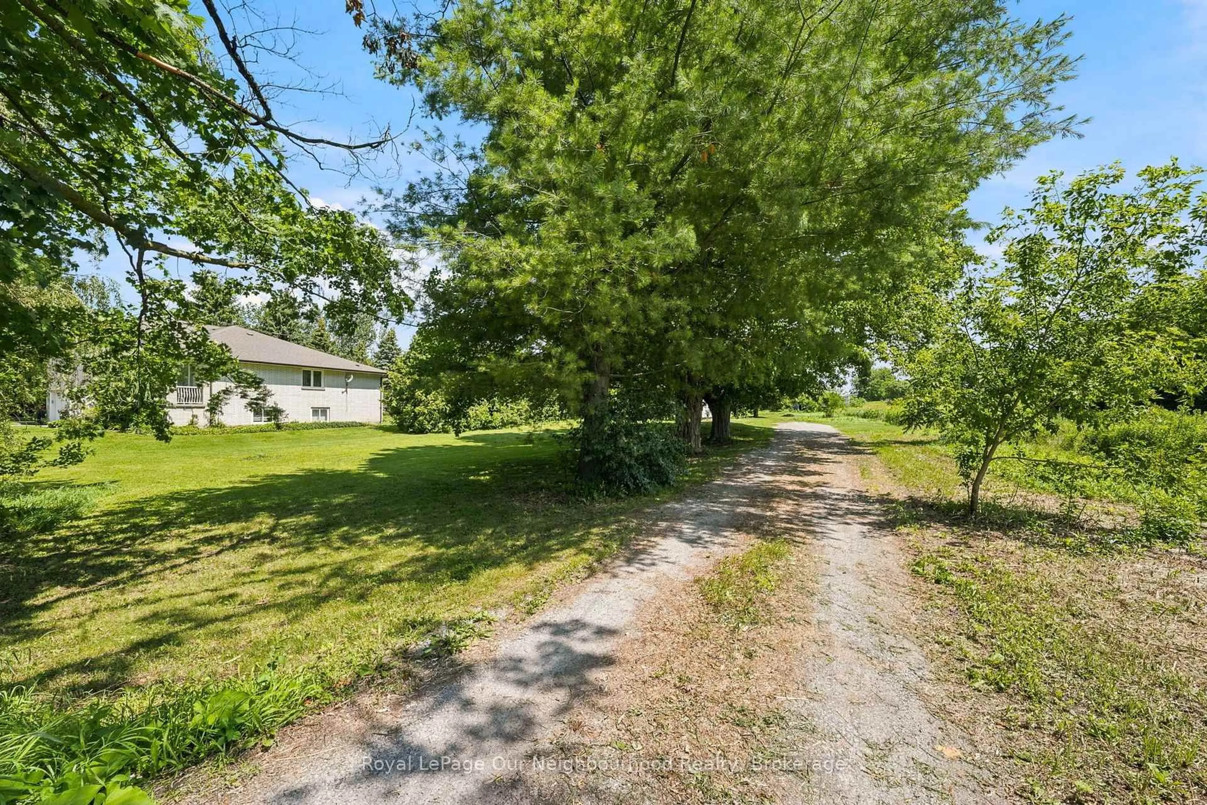 A pic from outside/outdoor area/front of a property/back of a property/a pic from drone, unknown for 4599 Trulls Rd, Clarington Ontario L0B 1J0