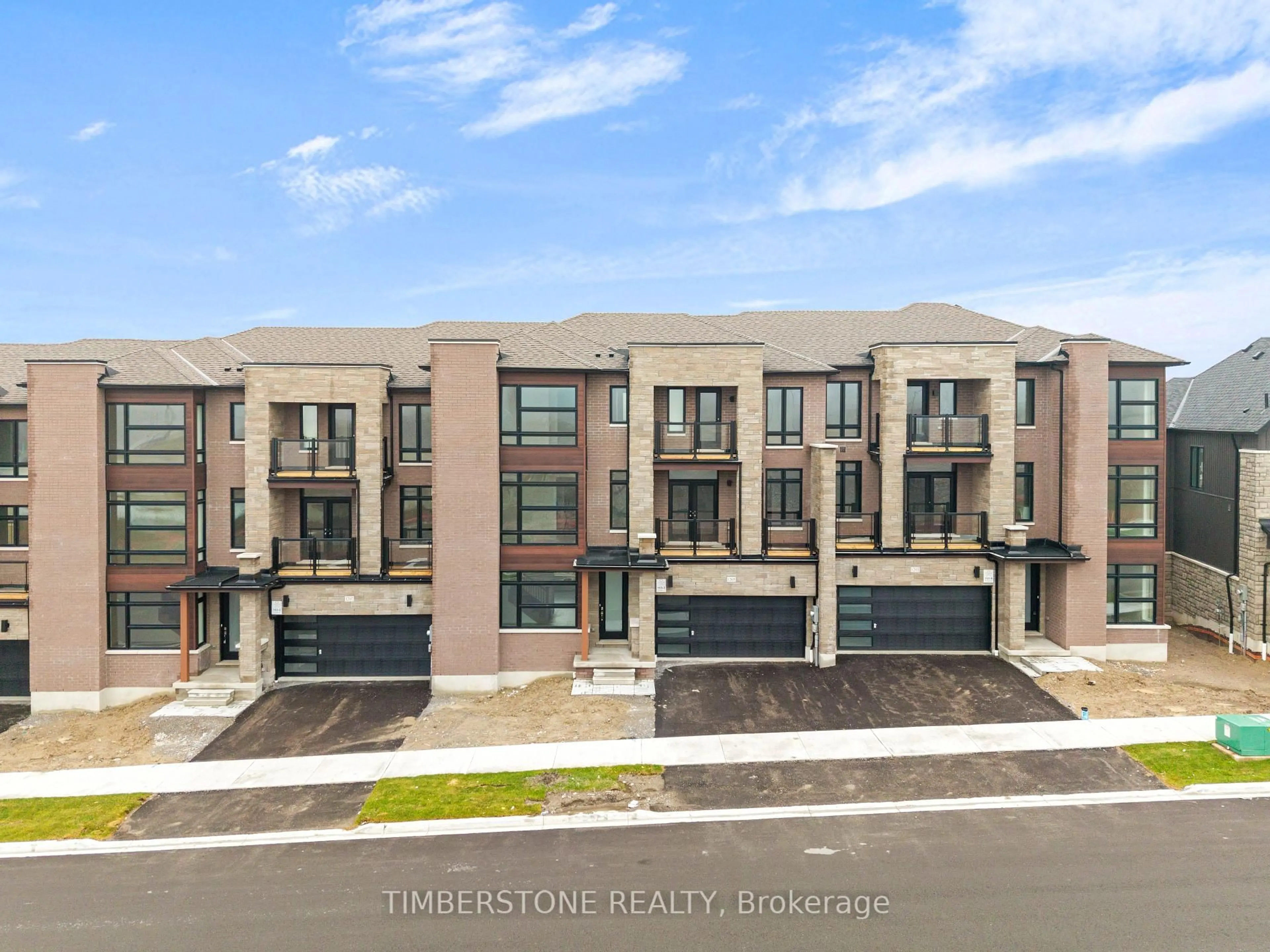 A pic from outside/outdoor area/front of a property/back of a property/a pic from drone, street for 1205 Marathon Ave, Pickering Ontario L1X 0L8