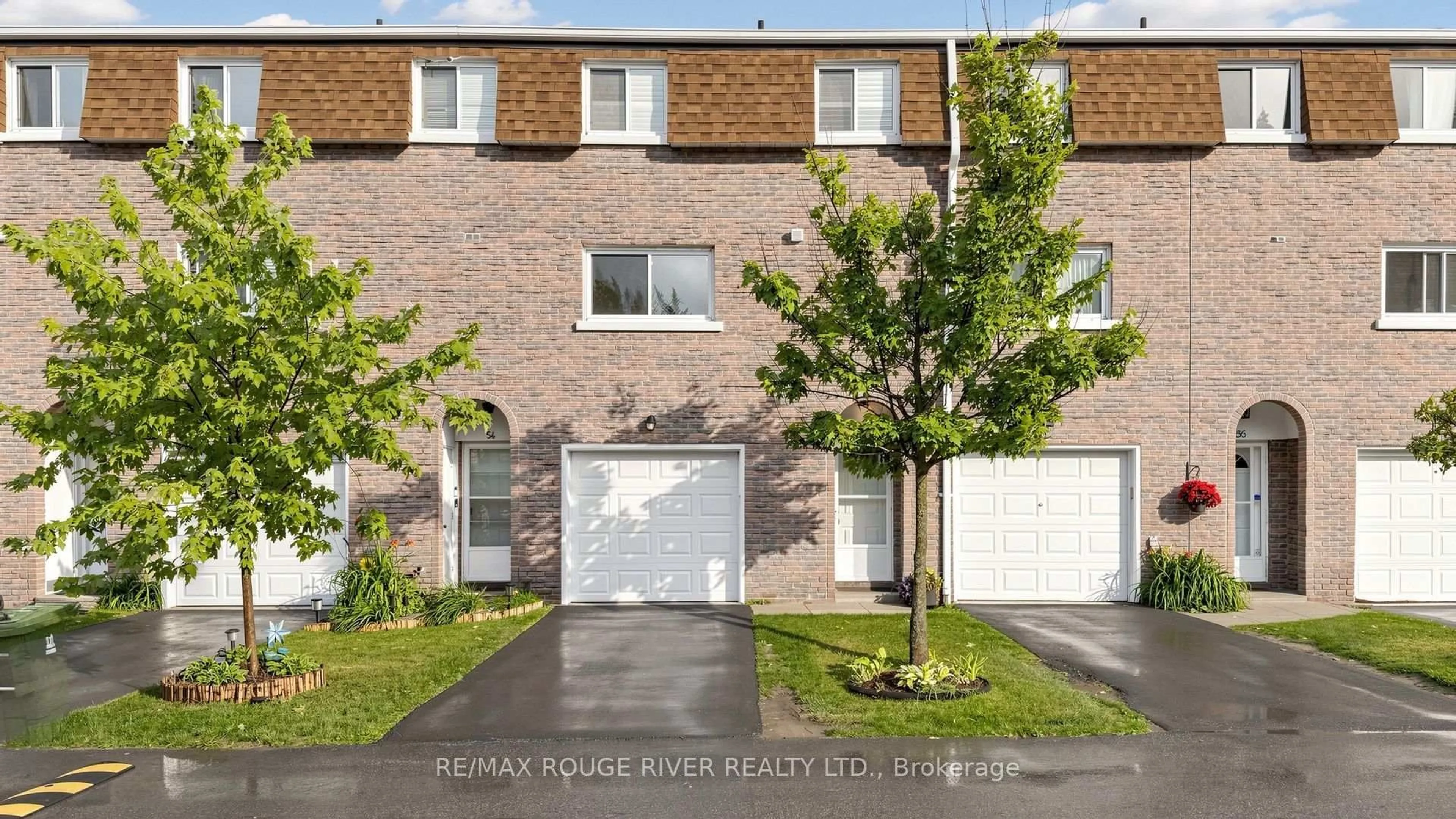 Home with brick exterior material, street for 121 Centennial Rd #55, Toronto Ontario M1C 1Z7