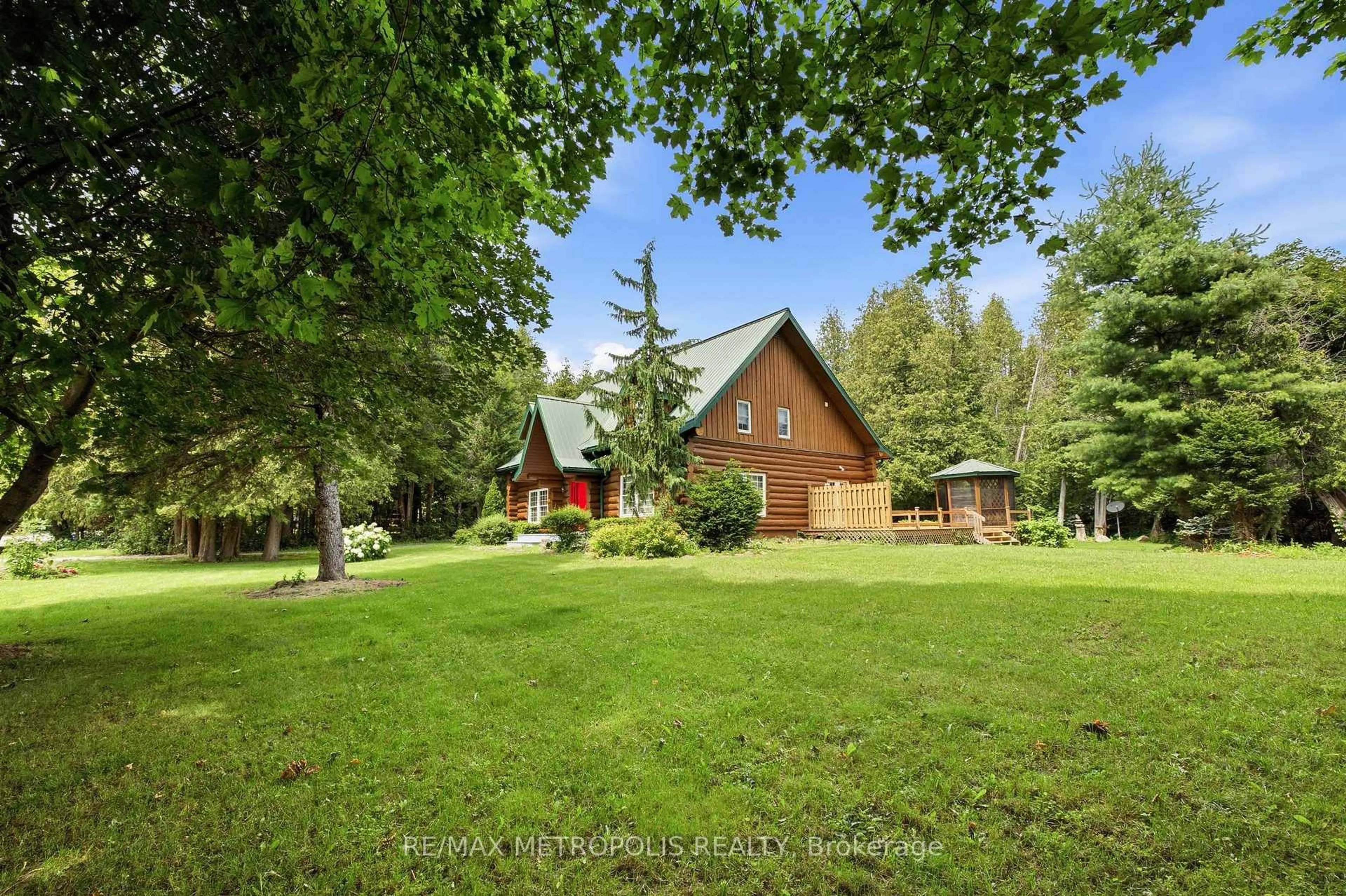 A pic from outside/outdoor area/front of a property/back of a property/a pic from drone, forest/trees view for 7535 Leskard Rd, Clarington Ontario L0B 1M0