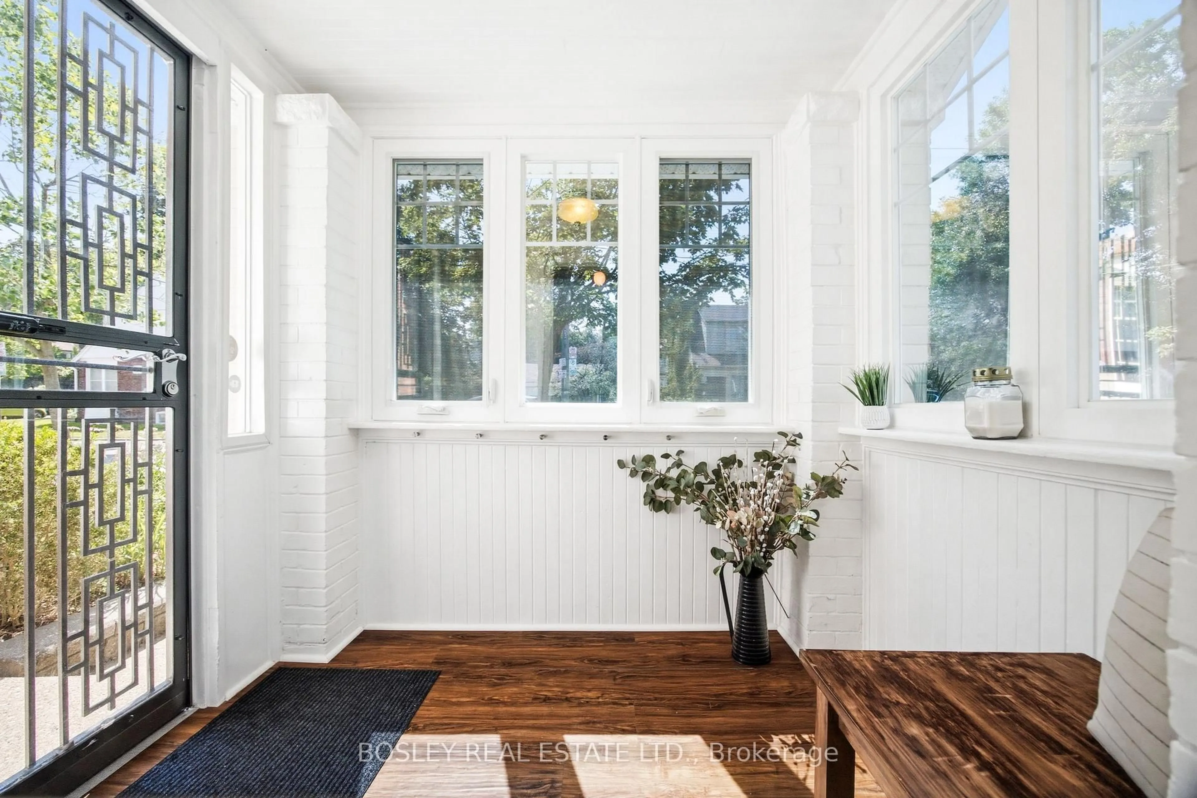 Indoor entryway for 13 Aldridge Ave, Toronto Ontario M4C 3W3