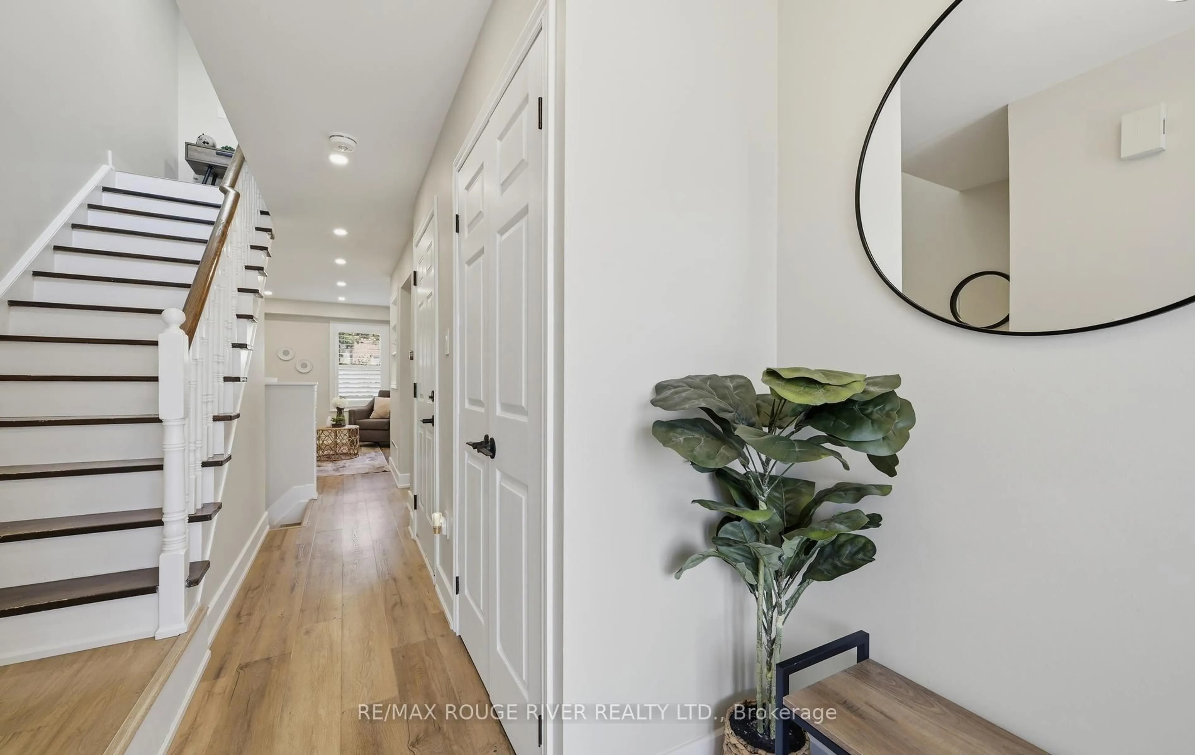 Indoor entryway for 79 Somerscales Dr, Clarington Ontario L1C 5B7
