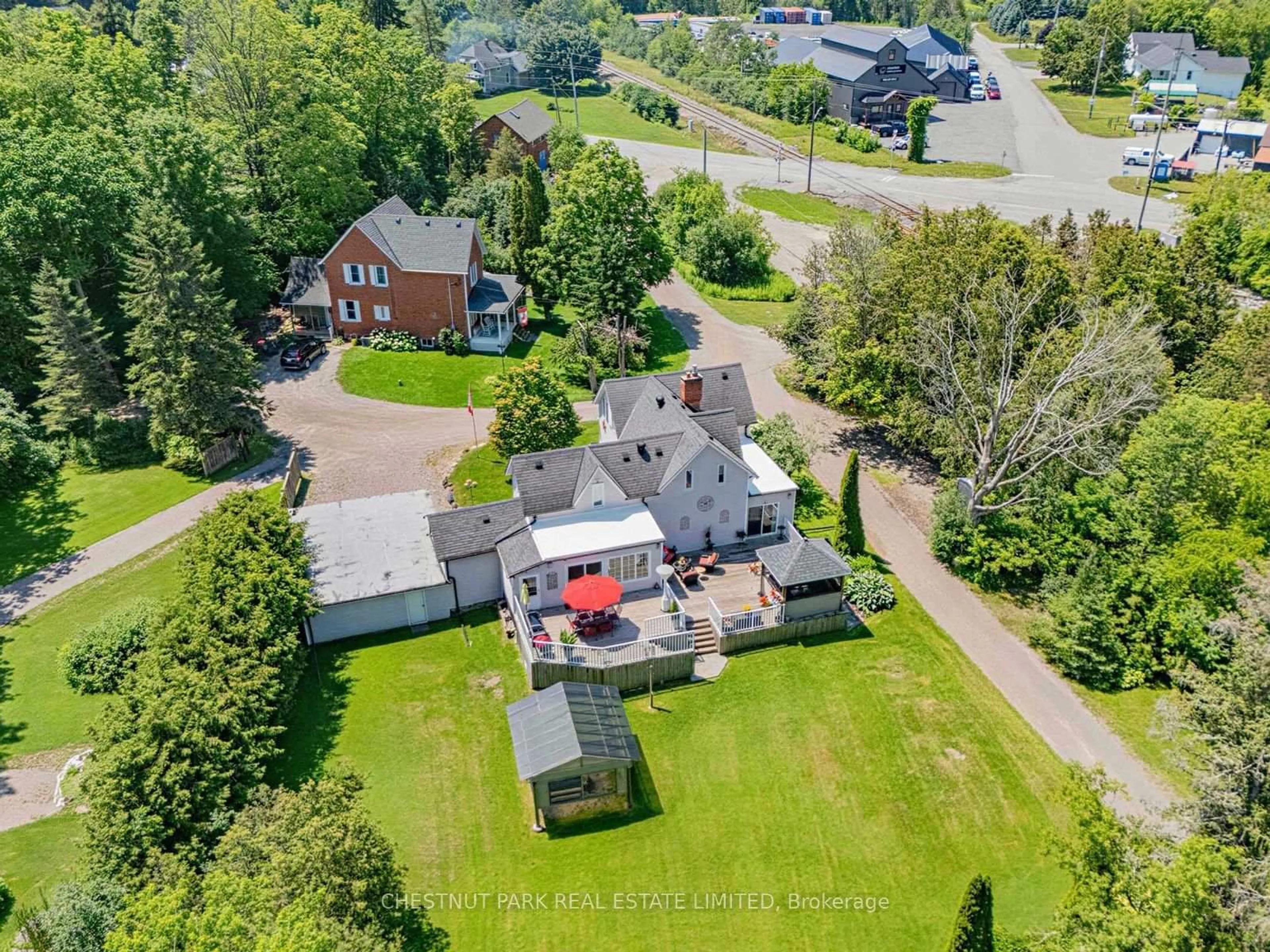 A pic from outside/outdoor area/front of a property/back of a property/a pic from drone, street for 1783 Track St, Pickering Ontario L1Y 1B8