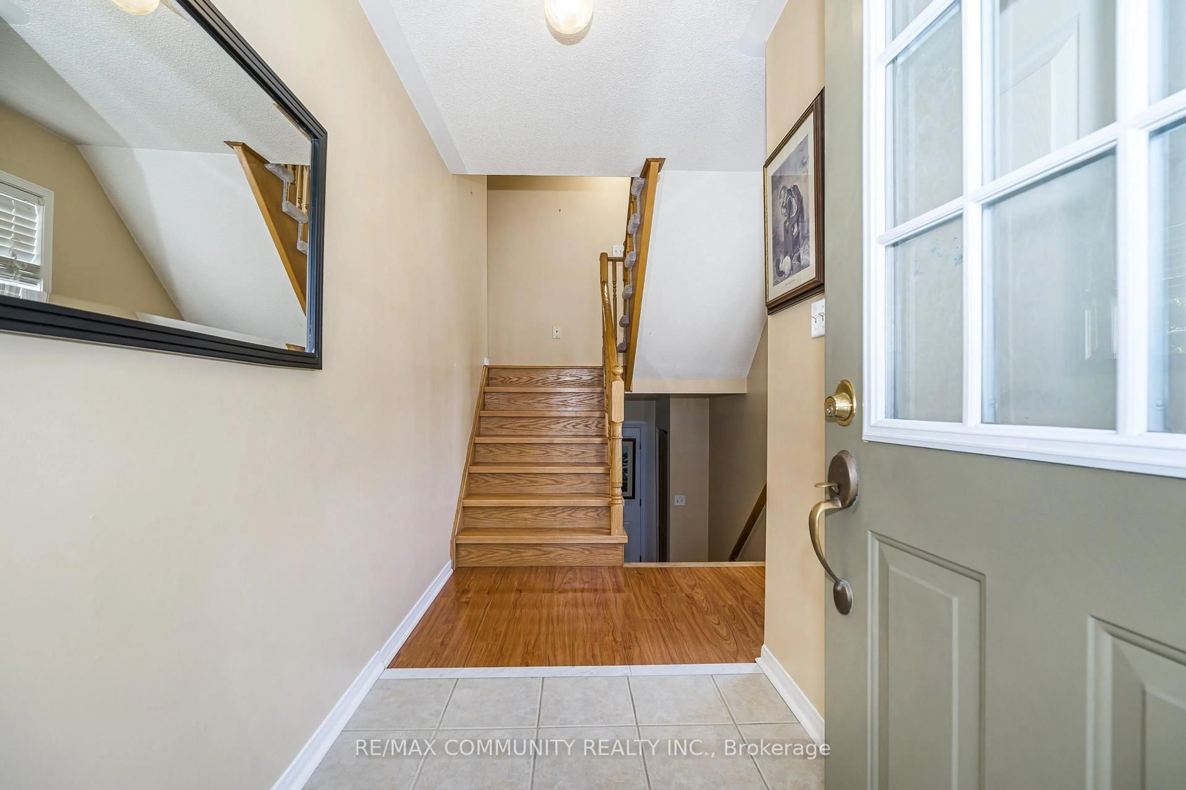 Indoor foyer for 209 Old Harwood Ave, Ajax Ontario L1Z 1N7