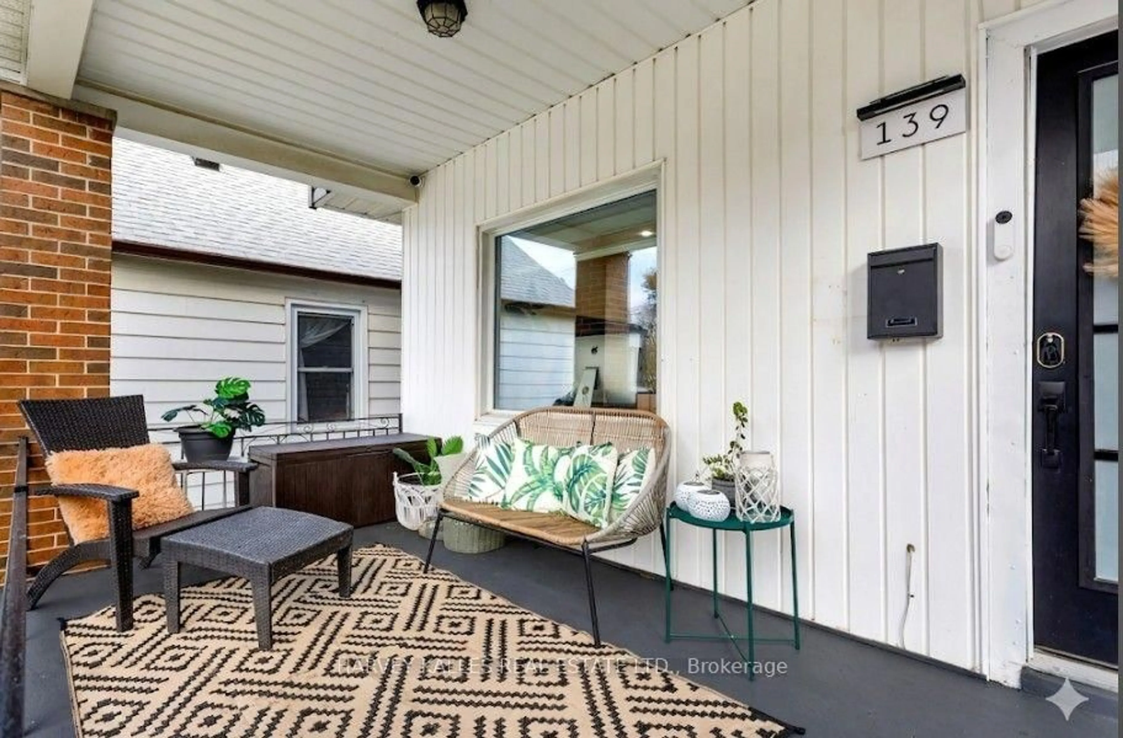 Patio, street for 139 King Edward Ave, Toronto Ontario M4C 5J7