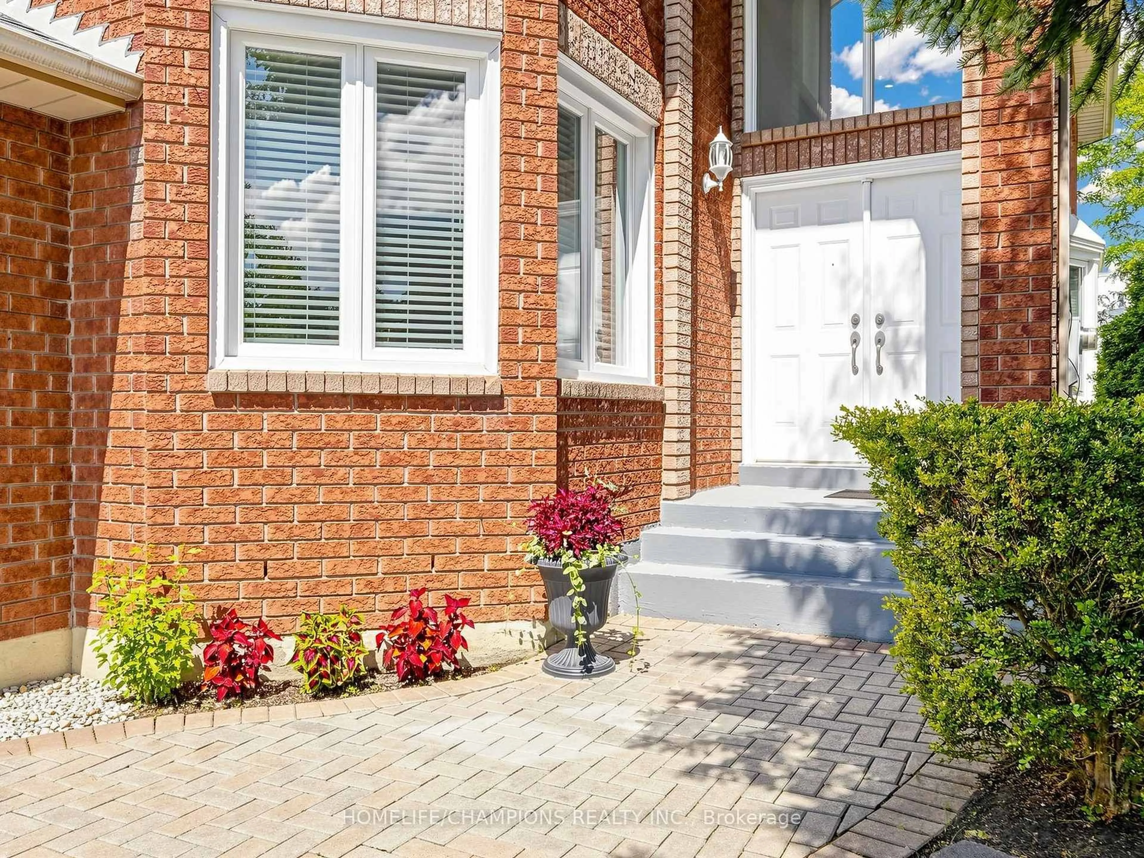Home with brick exterior material, street for 1622 Sandhurst Cres, Pickering Ontario L1V 6R5