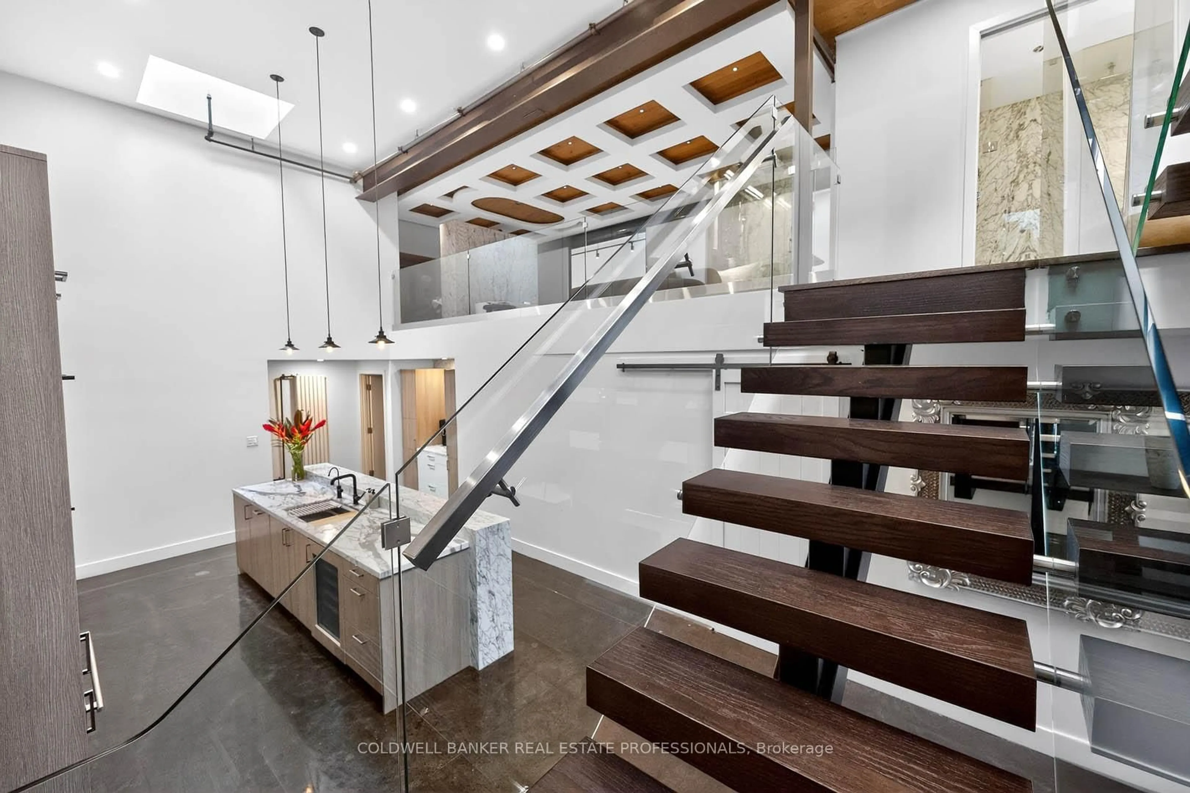 Unknown for 326 Carlaw Ave #127, Toronto Ontario M4M 3N8