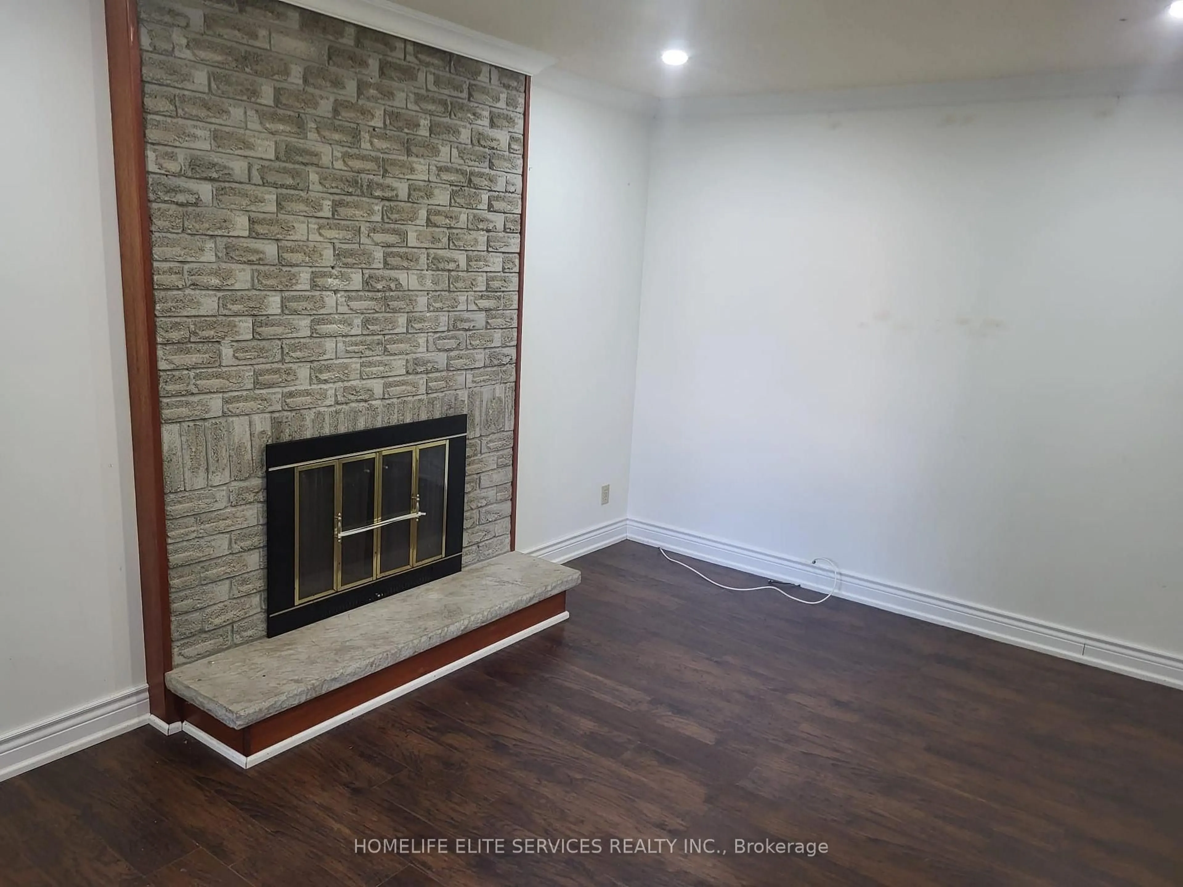 A pic of a room for 43 Bellwood Dr, Whitby Ontario L1N 2E3