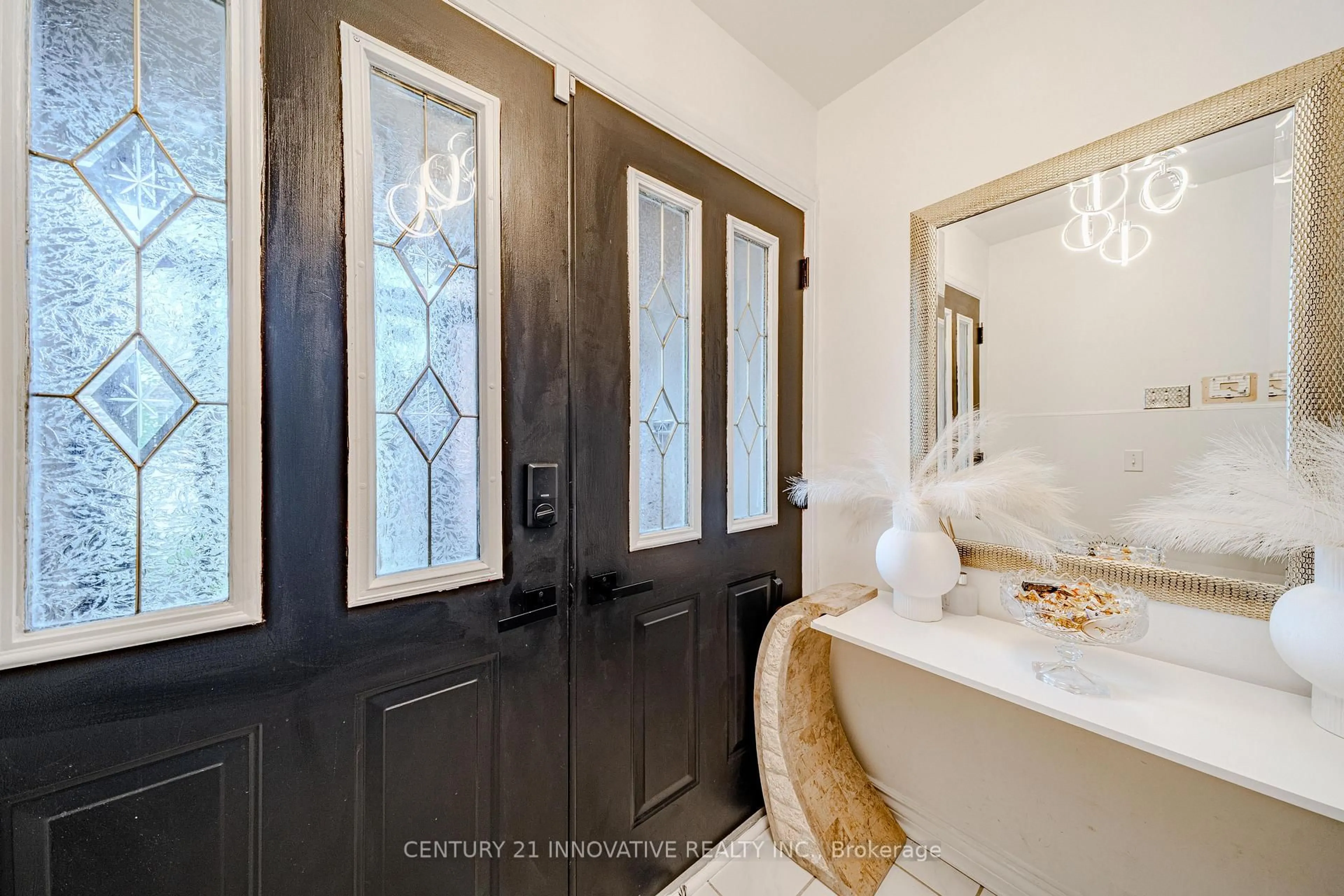 Contemporary bathroom, ceramic/tile floor for 5 Cheatham Pl, Toronto Ontario M1B 1C1