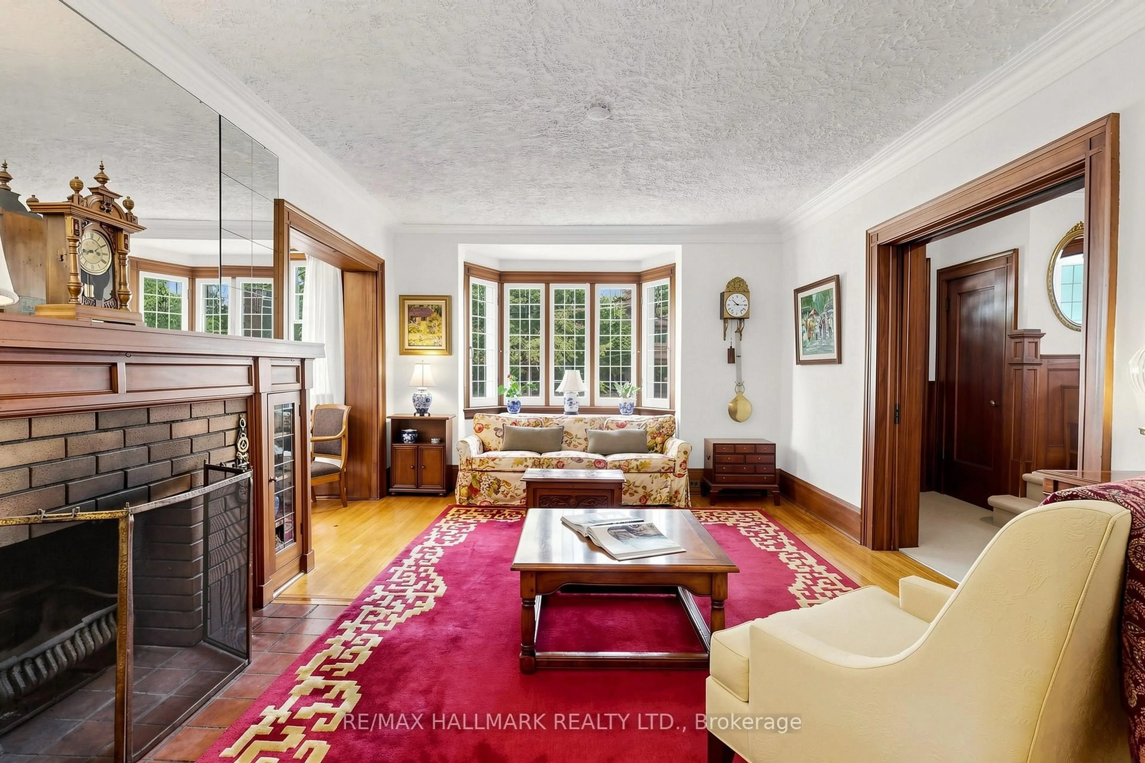 Living room with furniture, unknown for 59 Courcelette Rd, Toronto Ontario M1N 2S9