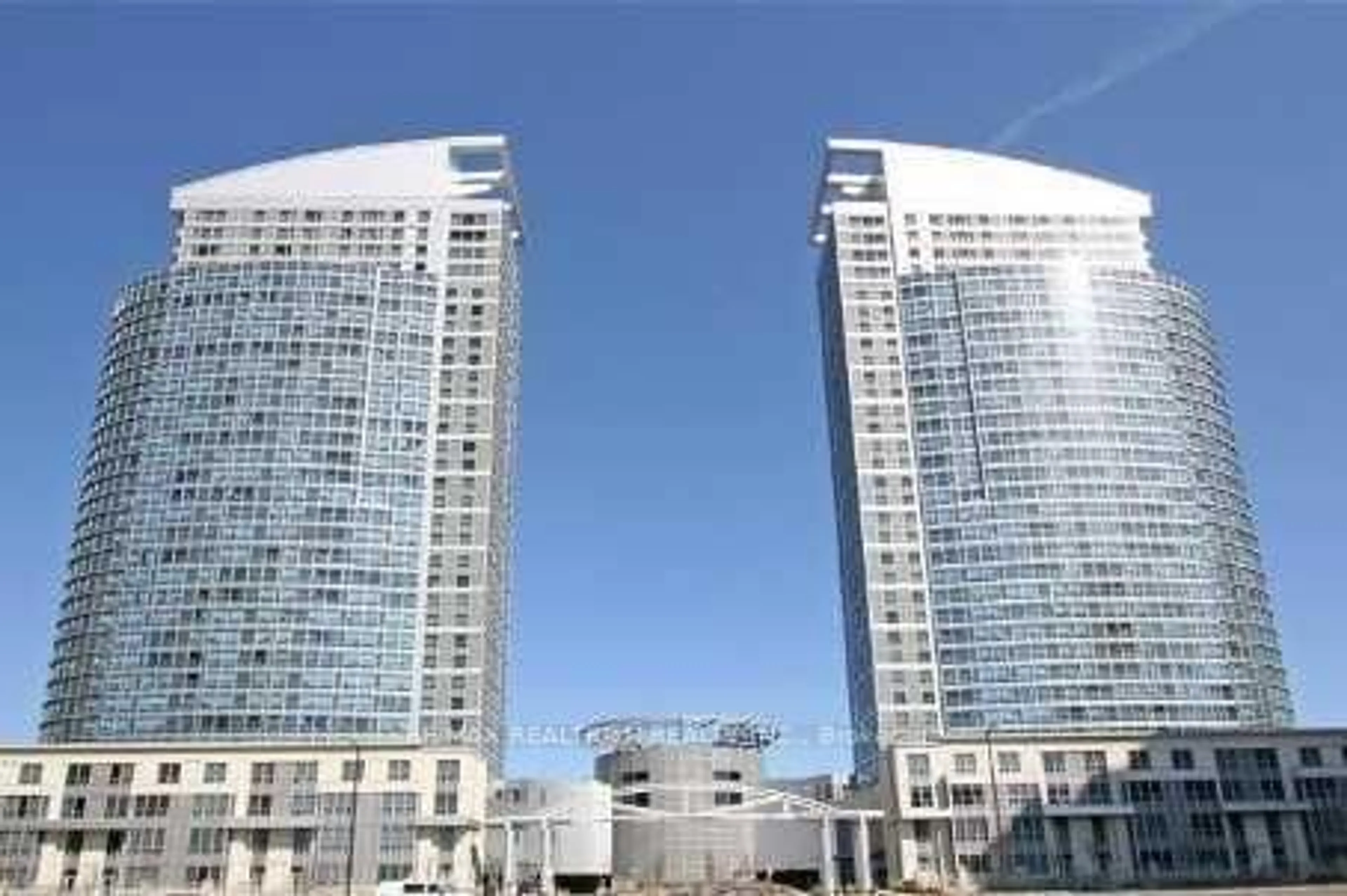 Unknown for 36 Lee Centre Dr #2906, Toronto Ontario M1H 3K2
